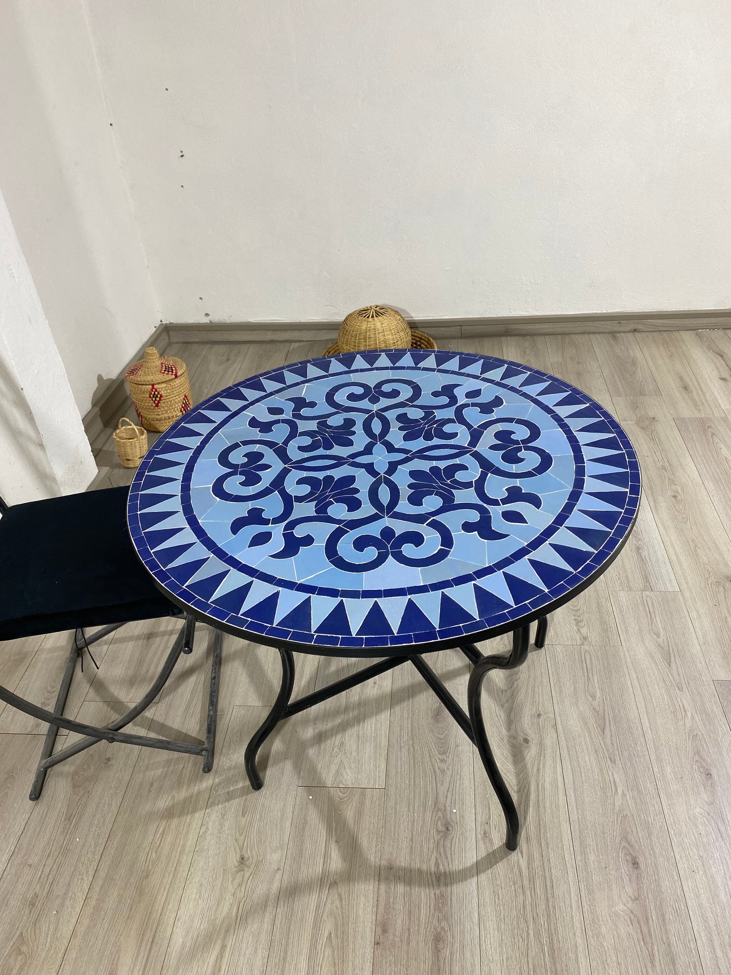 Handmade Moroccan Zellige Mosaic Table – Elegant Blue Floral Design