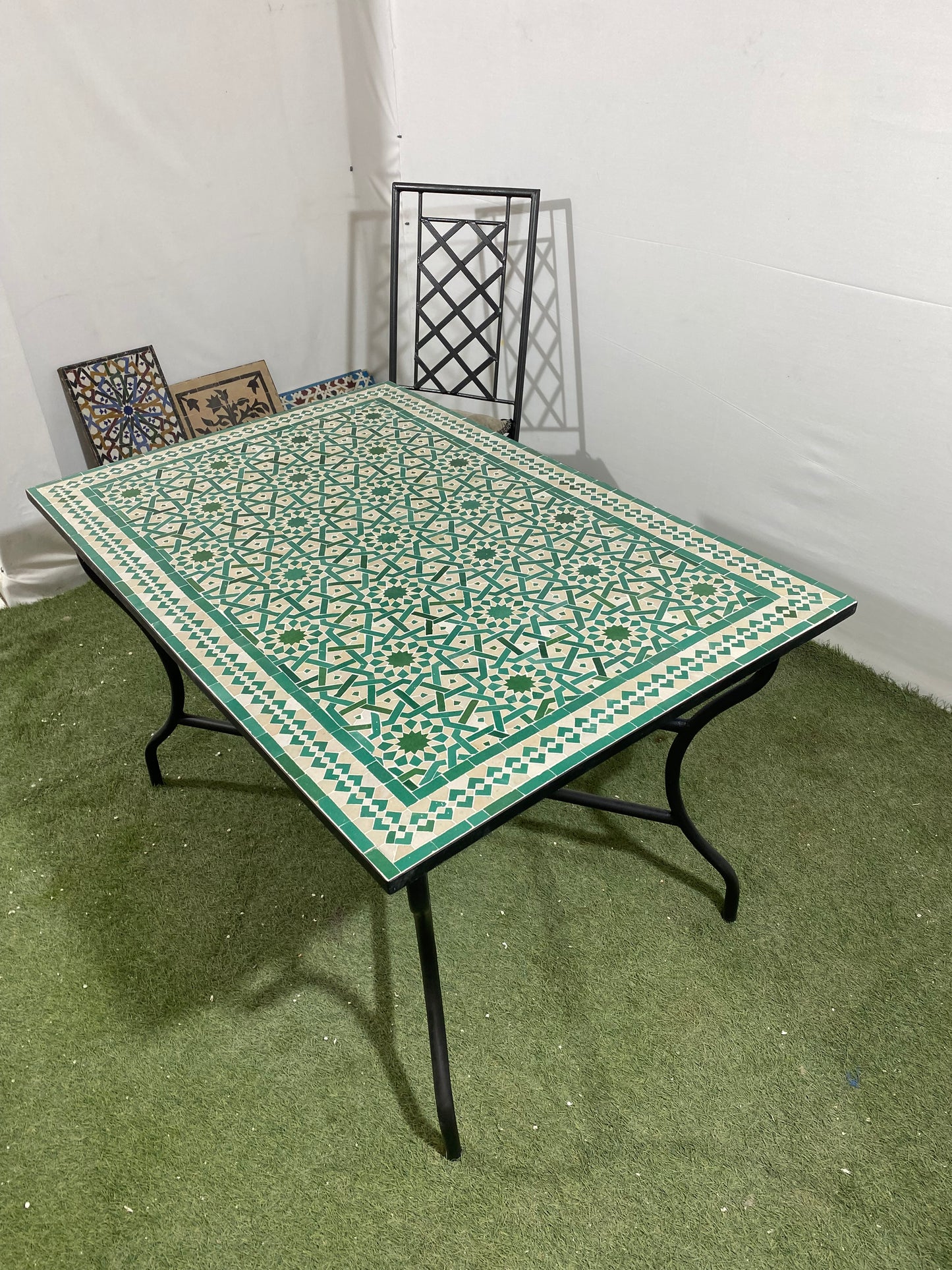 Handmade Moroccan Zellige Mosaic Table – Green & Beige Geometric Elegance