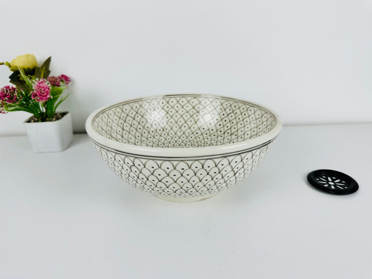 Silver Mist: Handcrafted Ceramic Sink in Subtle Gray Shade