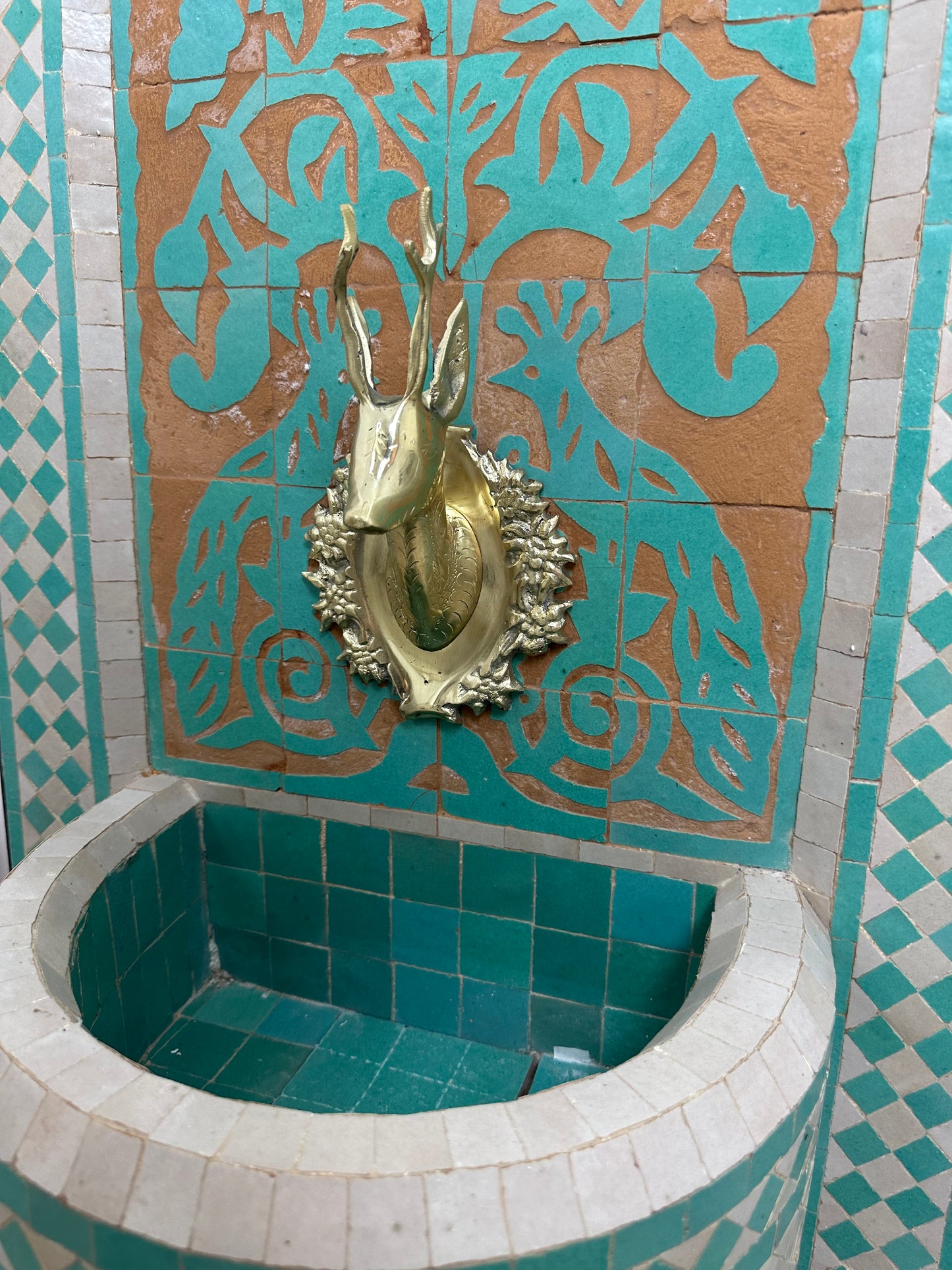 Verdant Elegance Moroccan Fountain – A Nature-Inspired Masterpiece