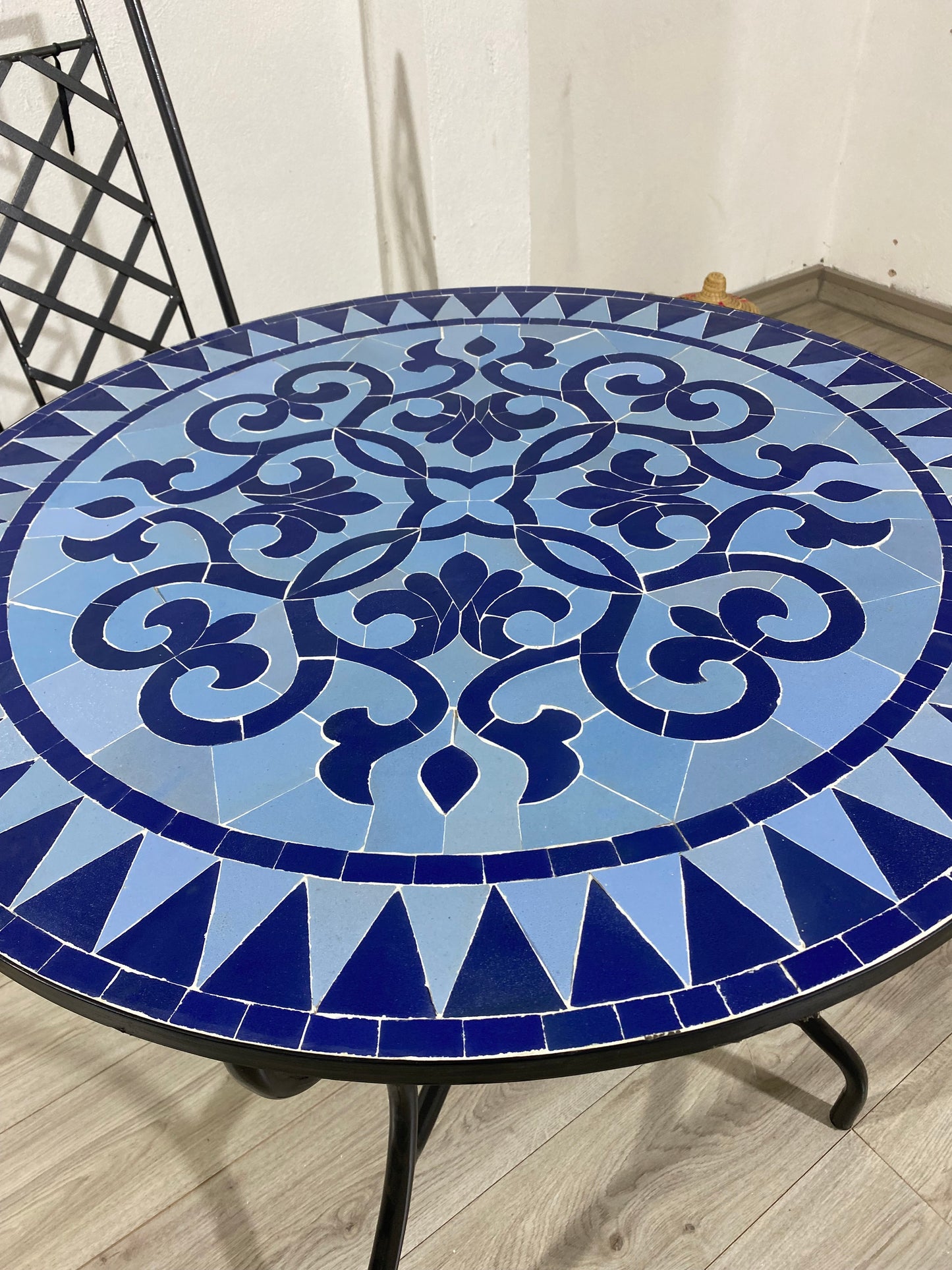 Handmade Moroccan Zellige Mosaic Table – Elegant Blue Floral Design