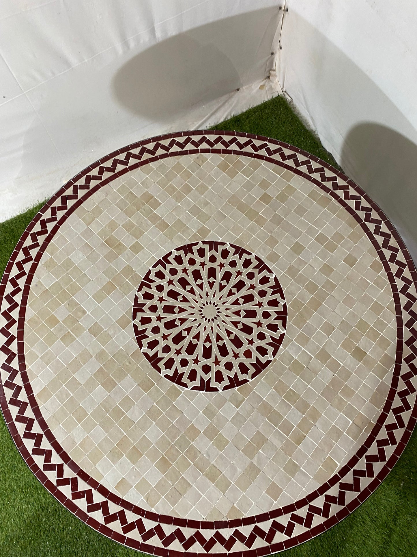 Friederike table 180 cm high 75 cm with the base. half payment