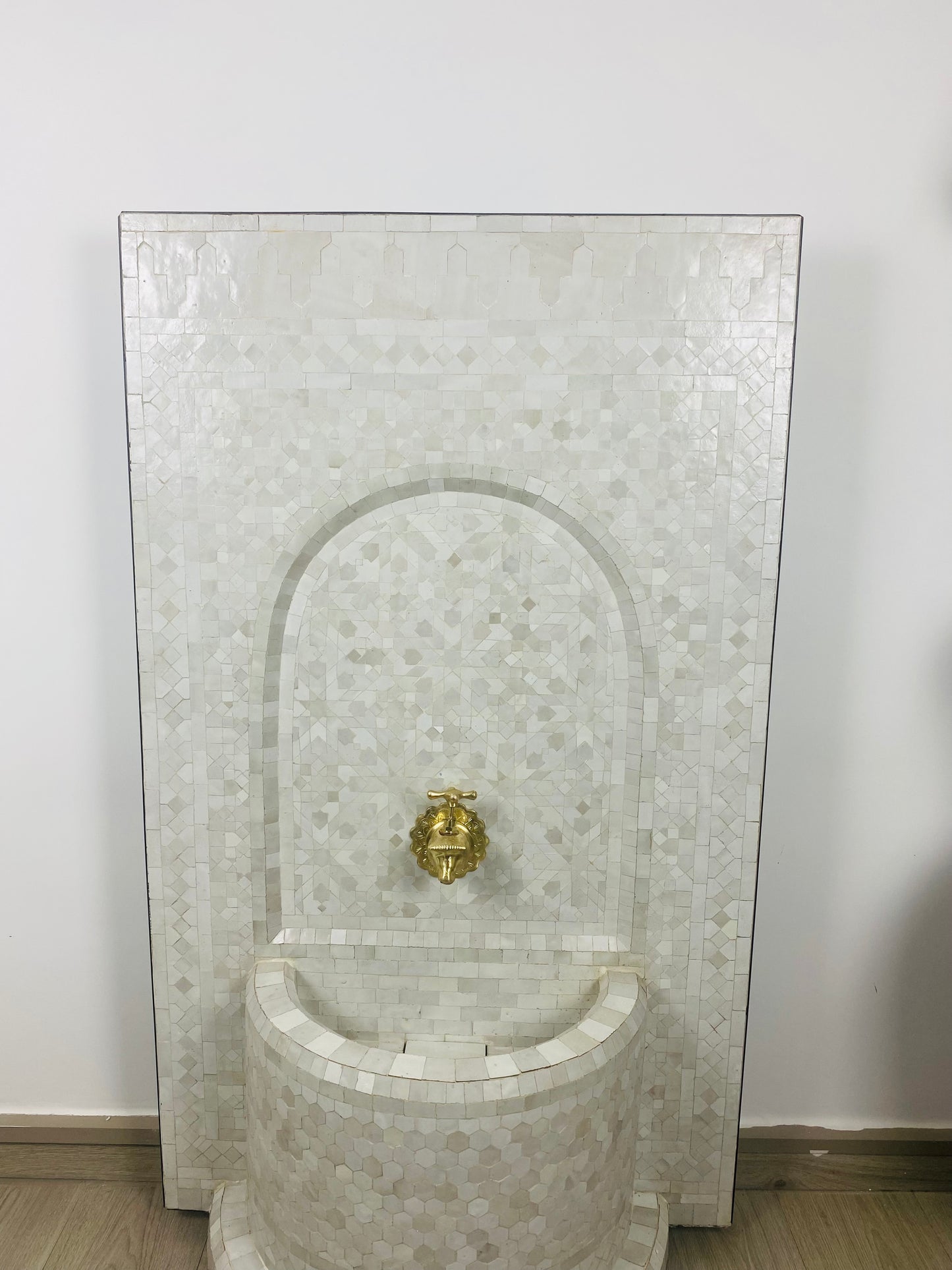 Elegant White Moroccan Zellige Fountain – A Timeless Masterpiece