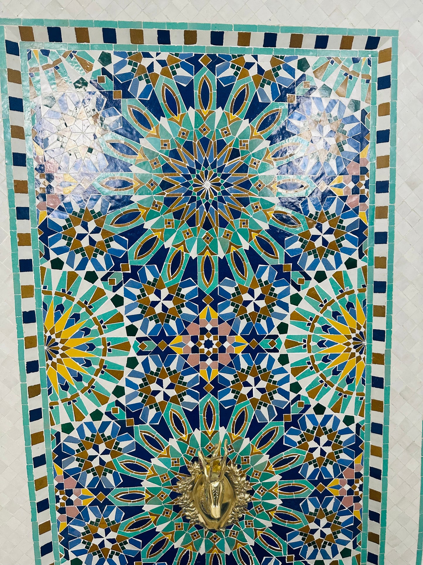 Turquoise Radiance Moroccan Fountain – A Timeless Masterpiece