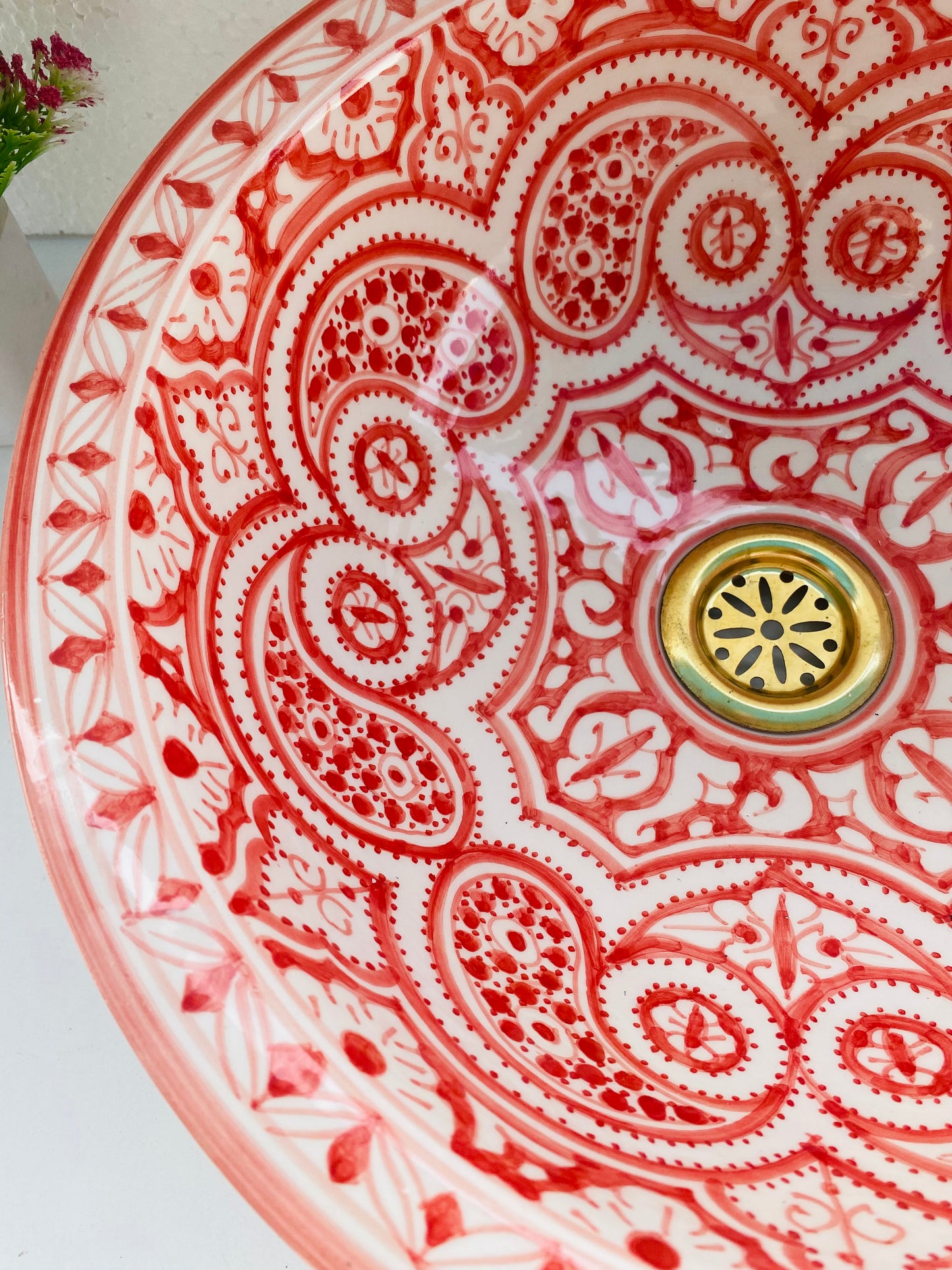 Red & White Moroccan Vessel Sink – Artisanal Elegance