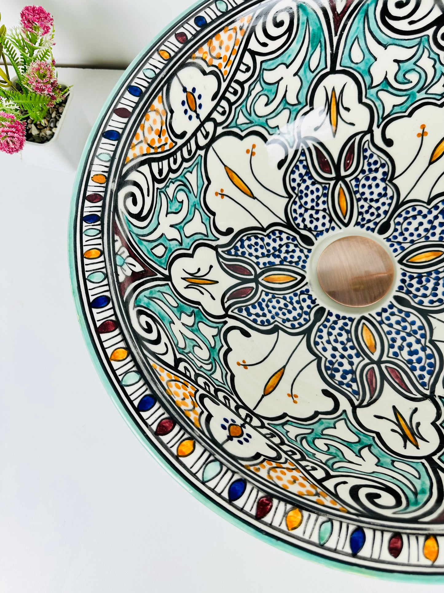 Traditional ceramic sink floral