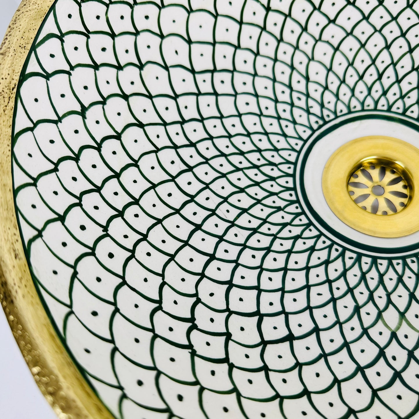 Emerald Xscape: Handcrafted Ceramic Sink with X-Shaped Designs in Green with Brass