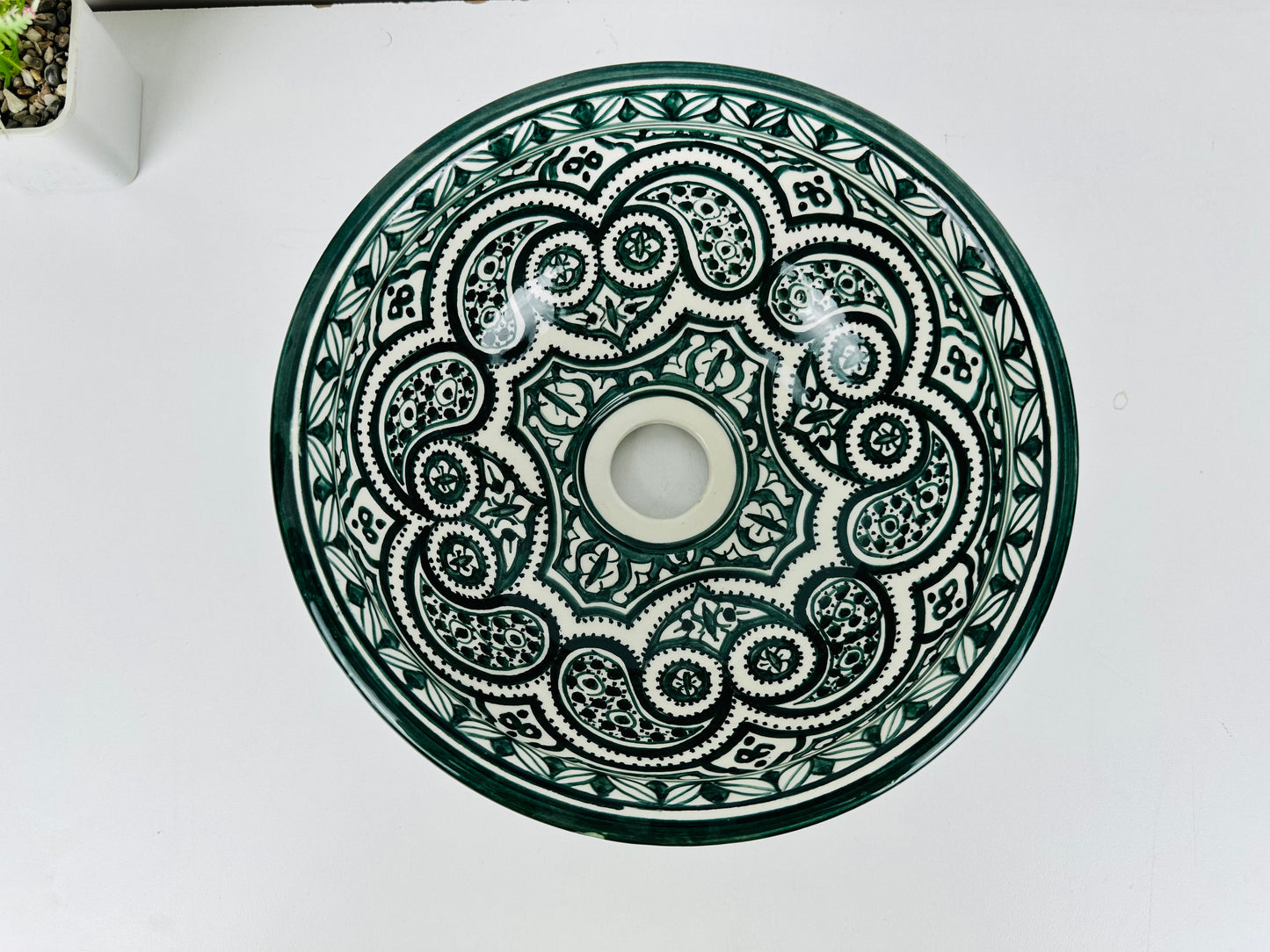 Forest Canopy: Handcrafted Ceramic Sink in Dark Green Shade