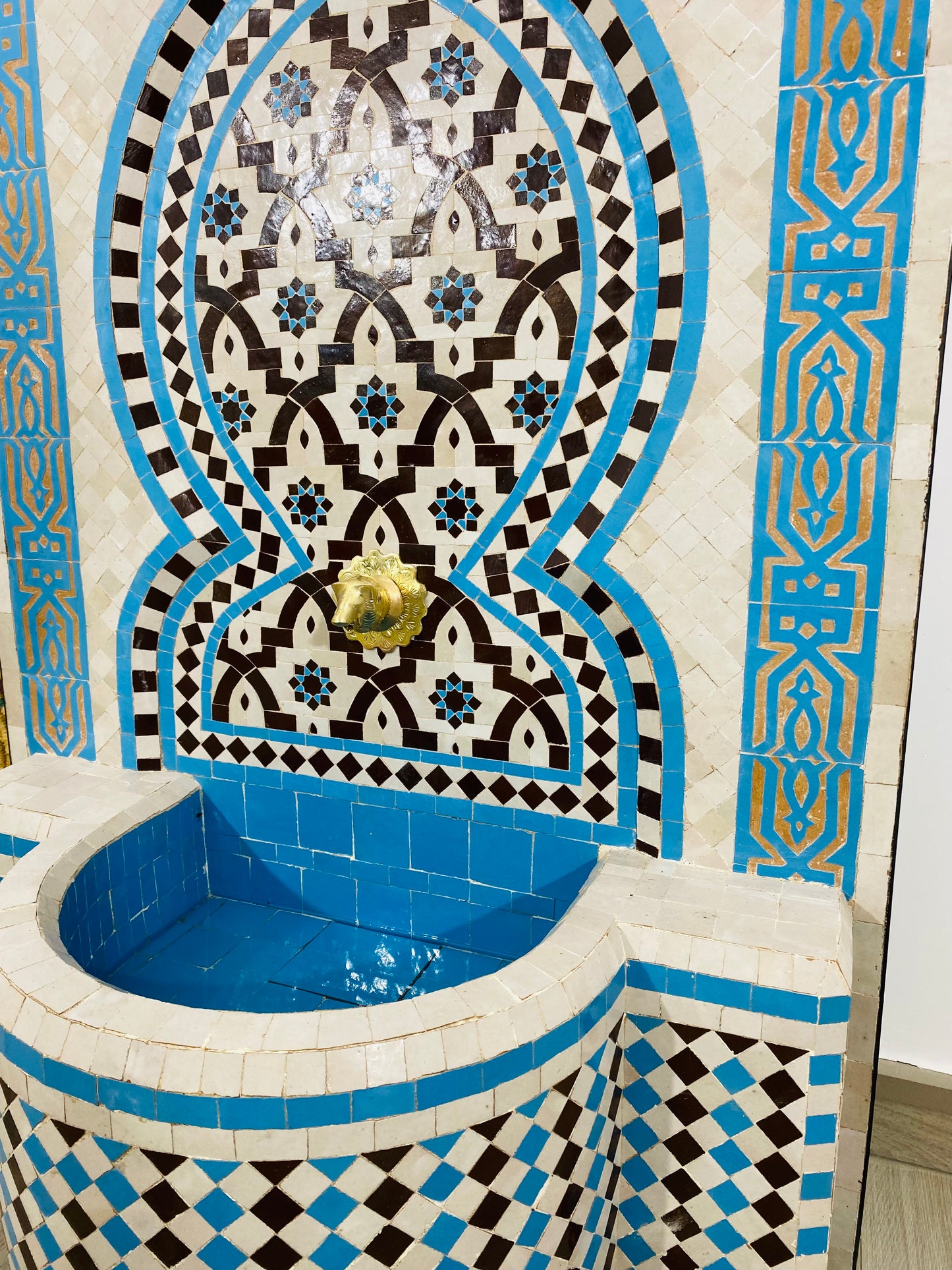 Elegant Moroccan Zellige Fountain – Sky Blue & Earthy Brown Mosaic