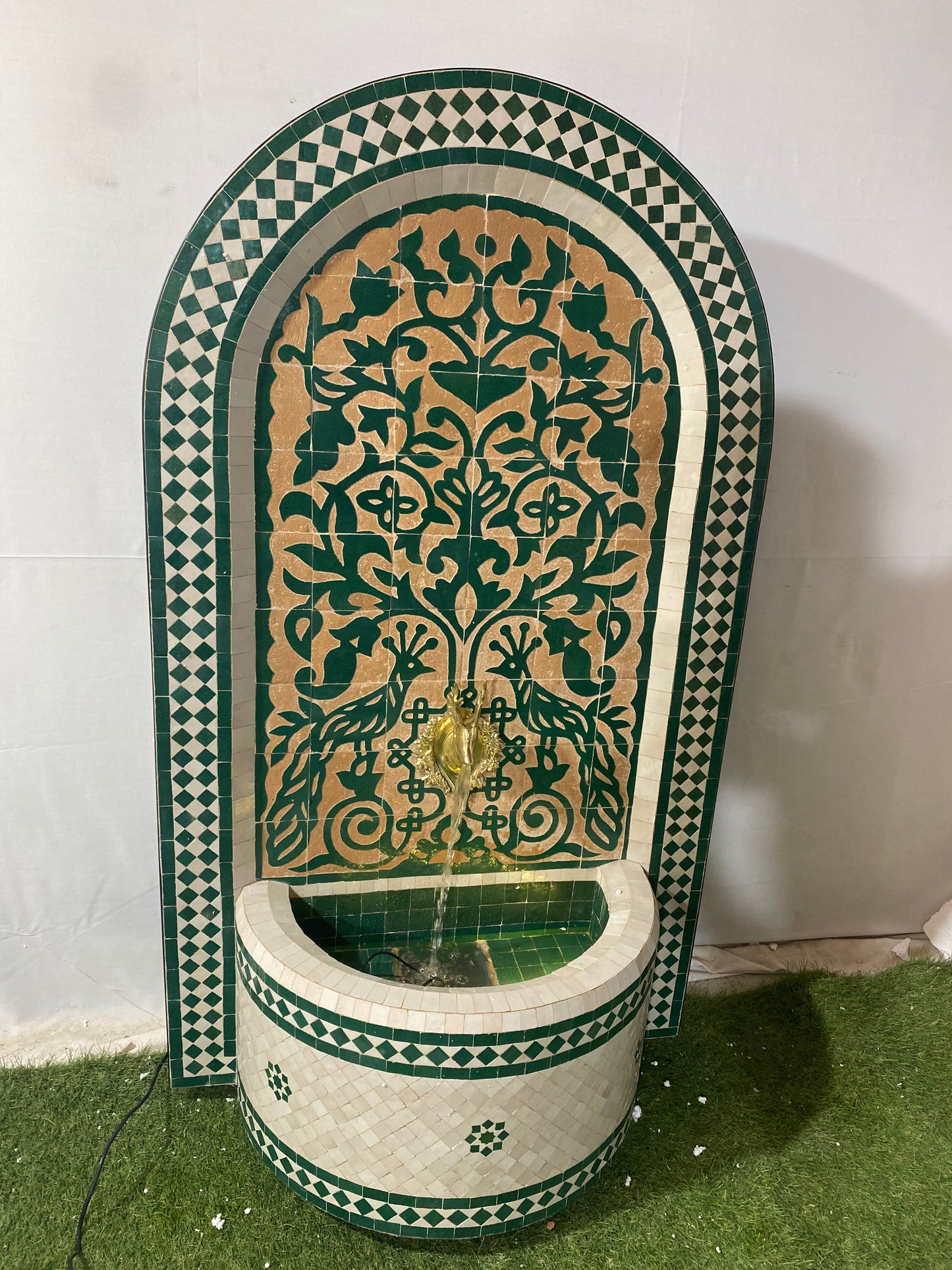 Moroccan Zellige Fountain – Timeless Elegance