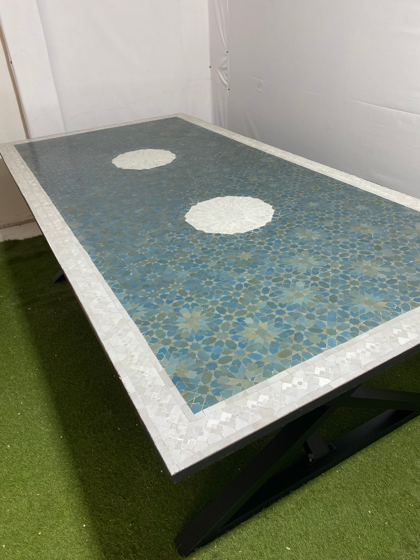 Handmade Moroccan Zellige Mosaic Table – Blue & White Geometric Elegance