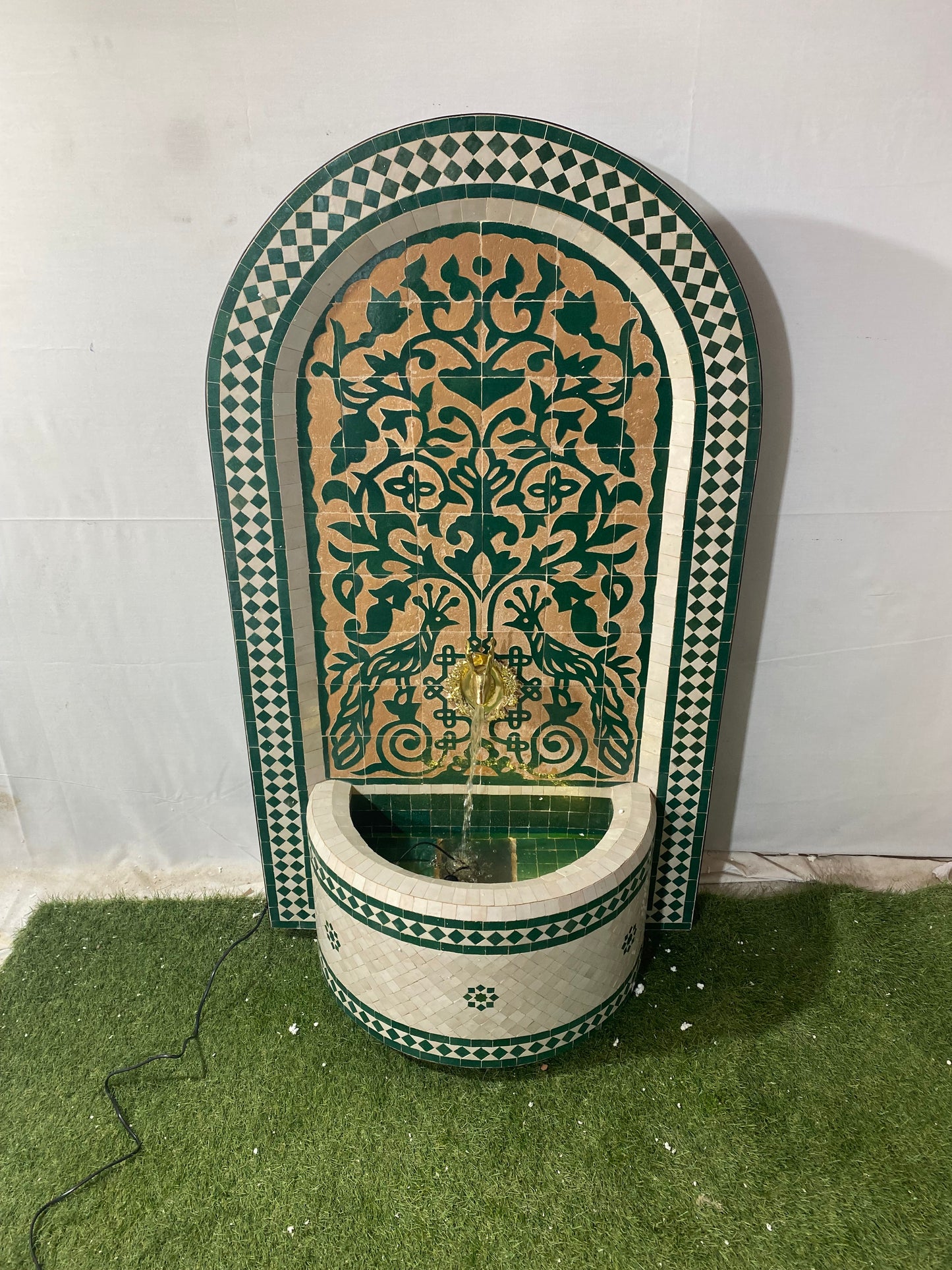 Moroccan Zellige Fountain – Timeless Elegance