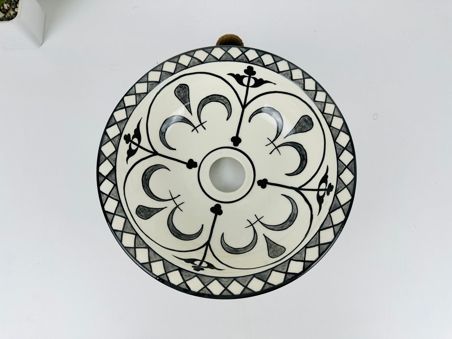 Lunar Mist: Handcrafted Ceramic Sink in Gray Moon Tone