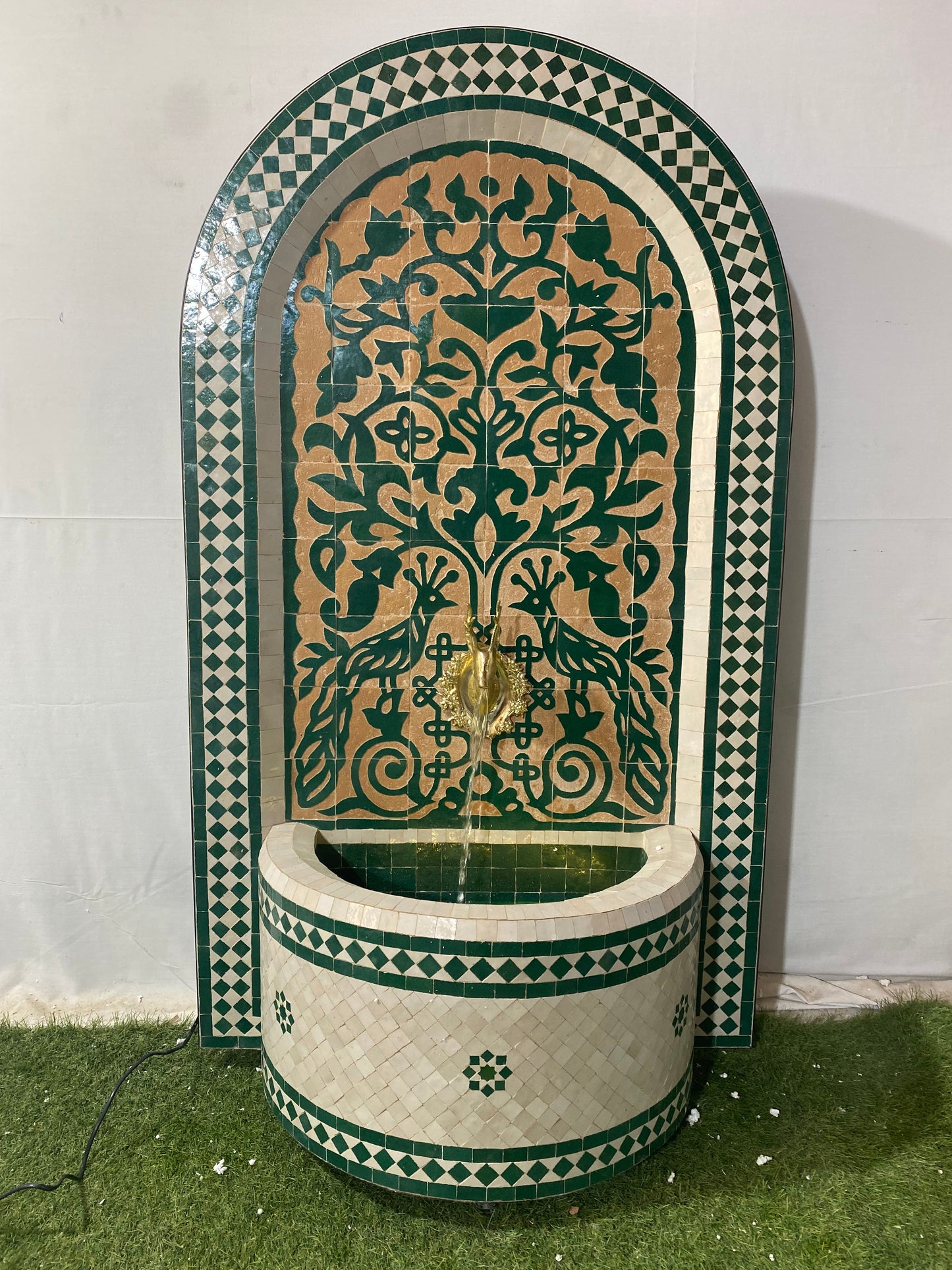 Moroccan Zellige Fountain – Timeless Elegance