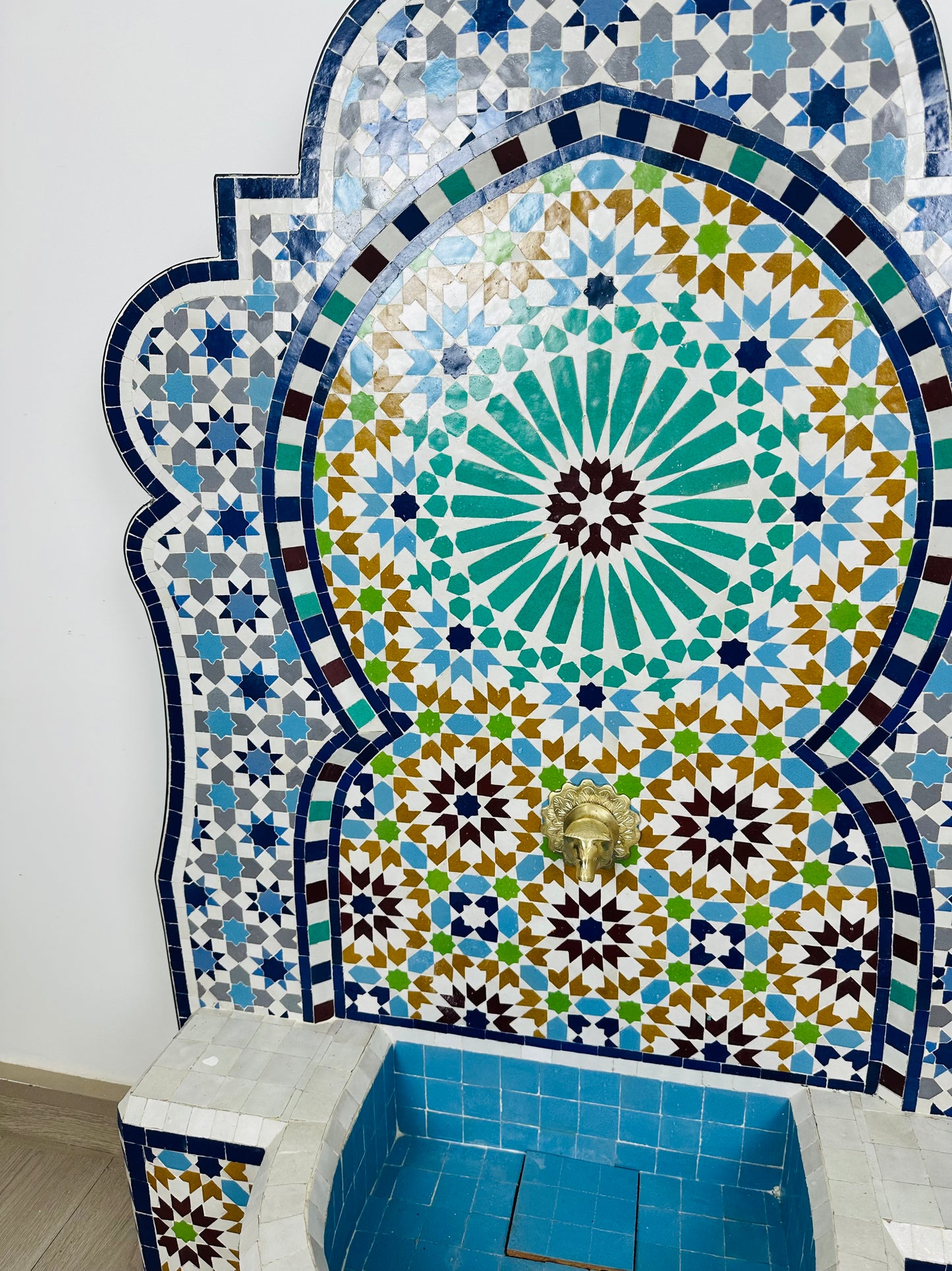 Moroccan Zellige Fountain – A Timeless Masterpiece