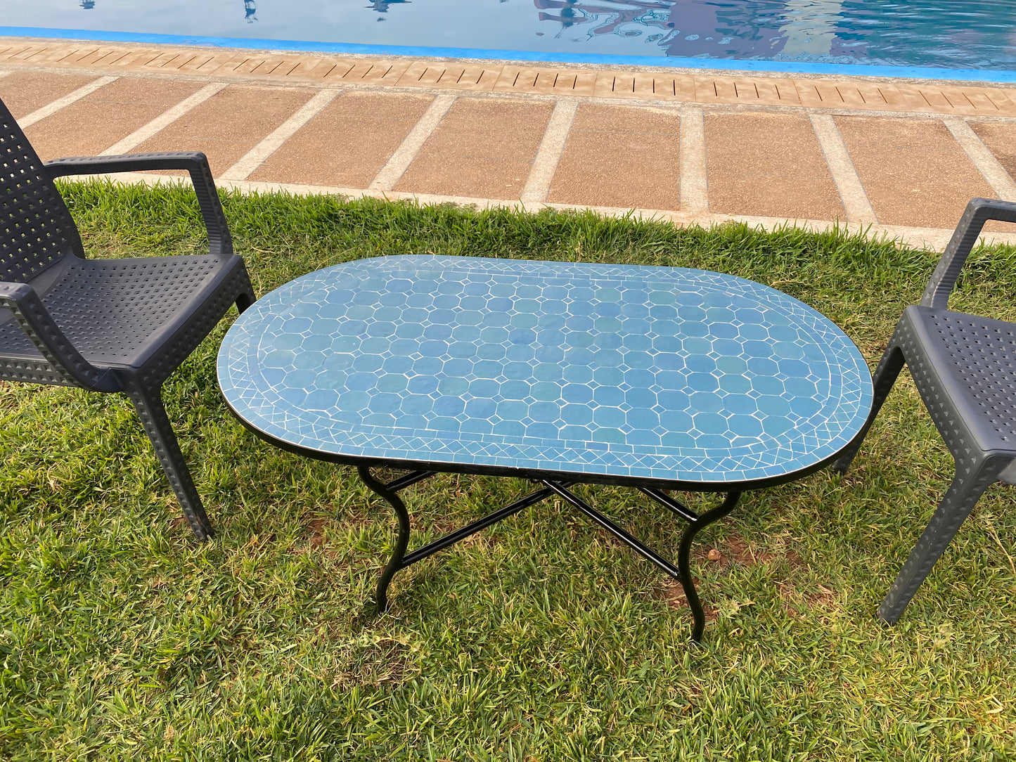 Handmade Moroccan Zellige Mosaic Table – Serene Blue Elegance