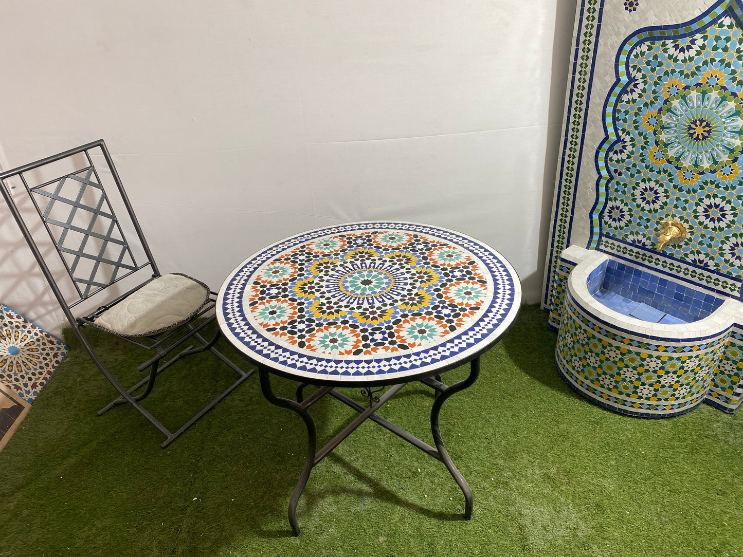 Handmade Moroccan Zellige Mosaic Table – Vibrant Starburst Elegance