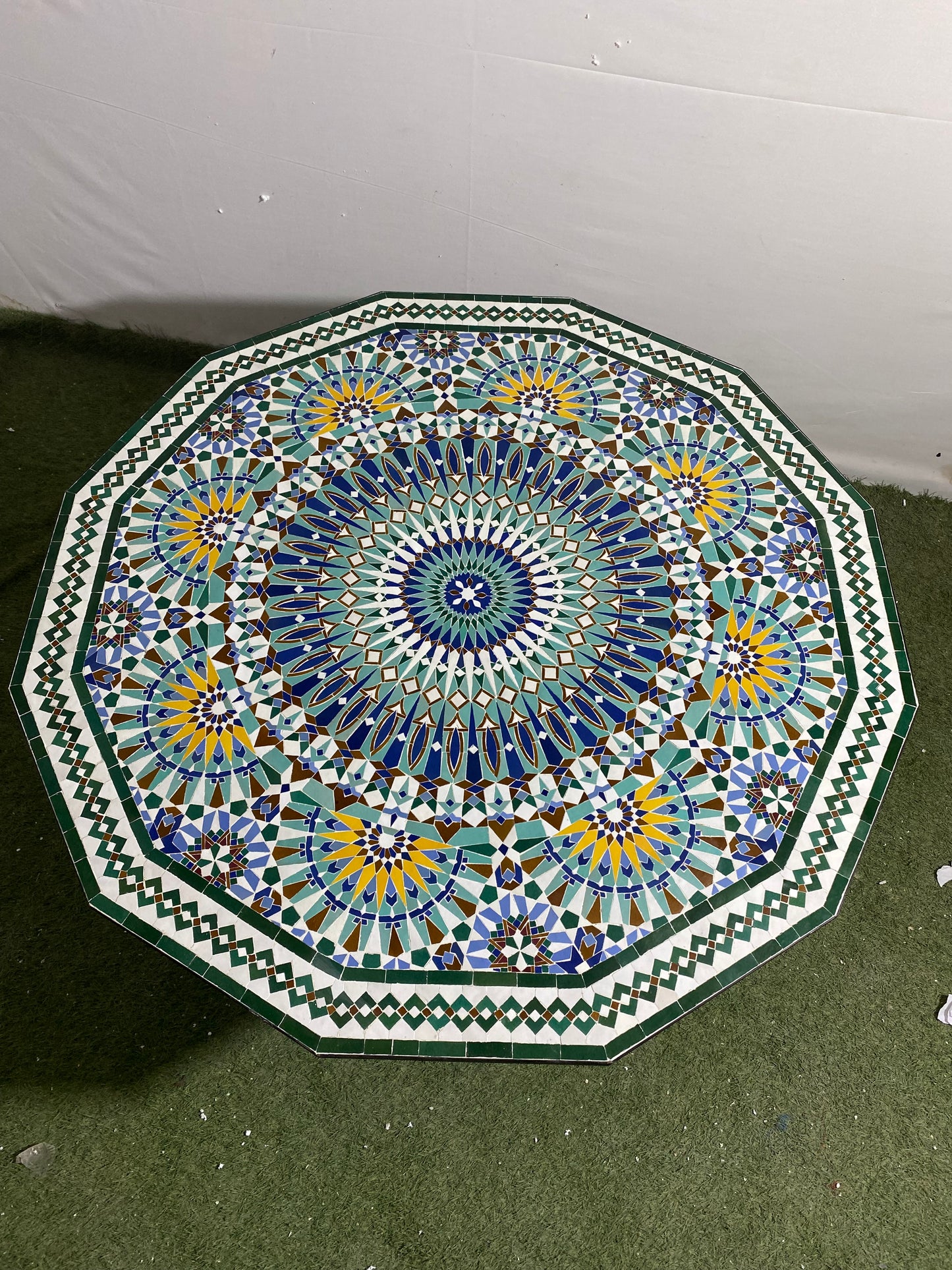 Handmade Moroccan Zellige Mosaic Table – Octagonal Starburst Elegance
