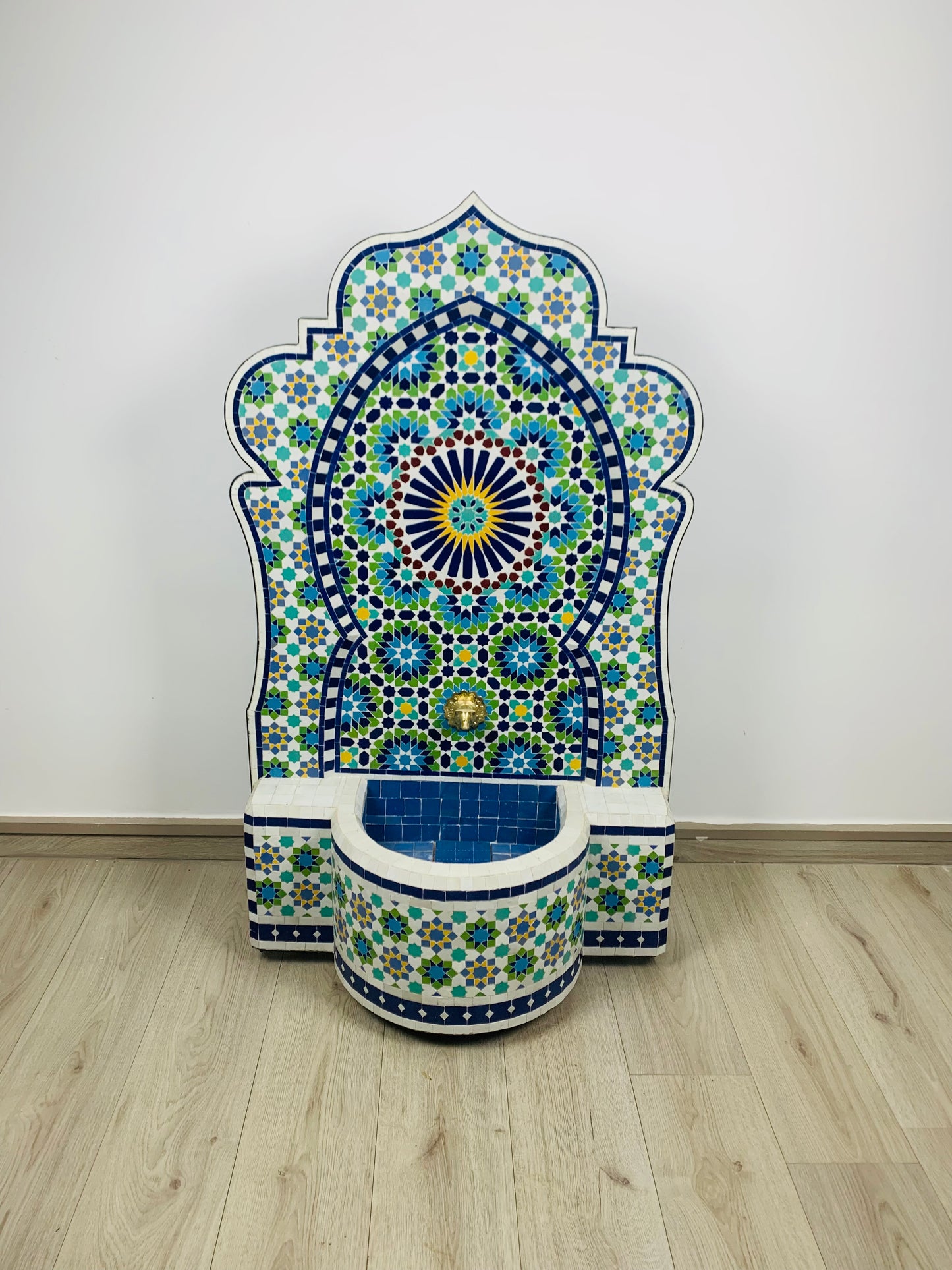 Handcrafted Moroccan Zellige Fountain – A Touch of Timeless Elegance