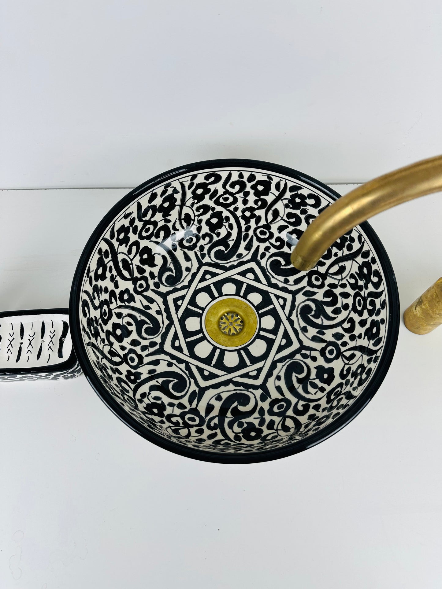 Midnight Garden: Handcrafted Ceramic Sink with Black Floral Motifs