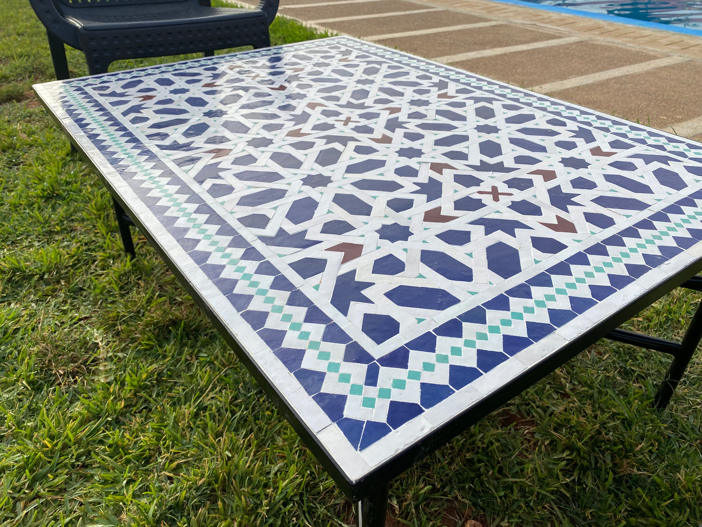 Handmade Moroccan Zellige Mosaic Table – Timeless Geometric Design