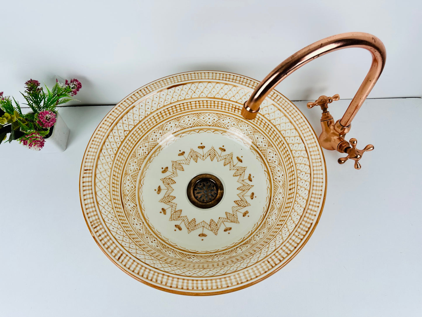 Ginger Spice: Handcrafted Ceramic Sink in Warm Ginger Hue