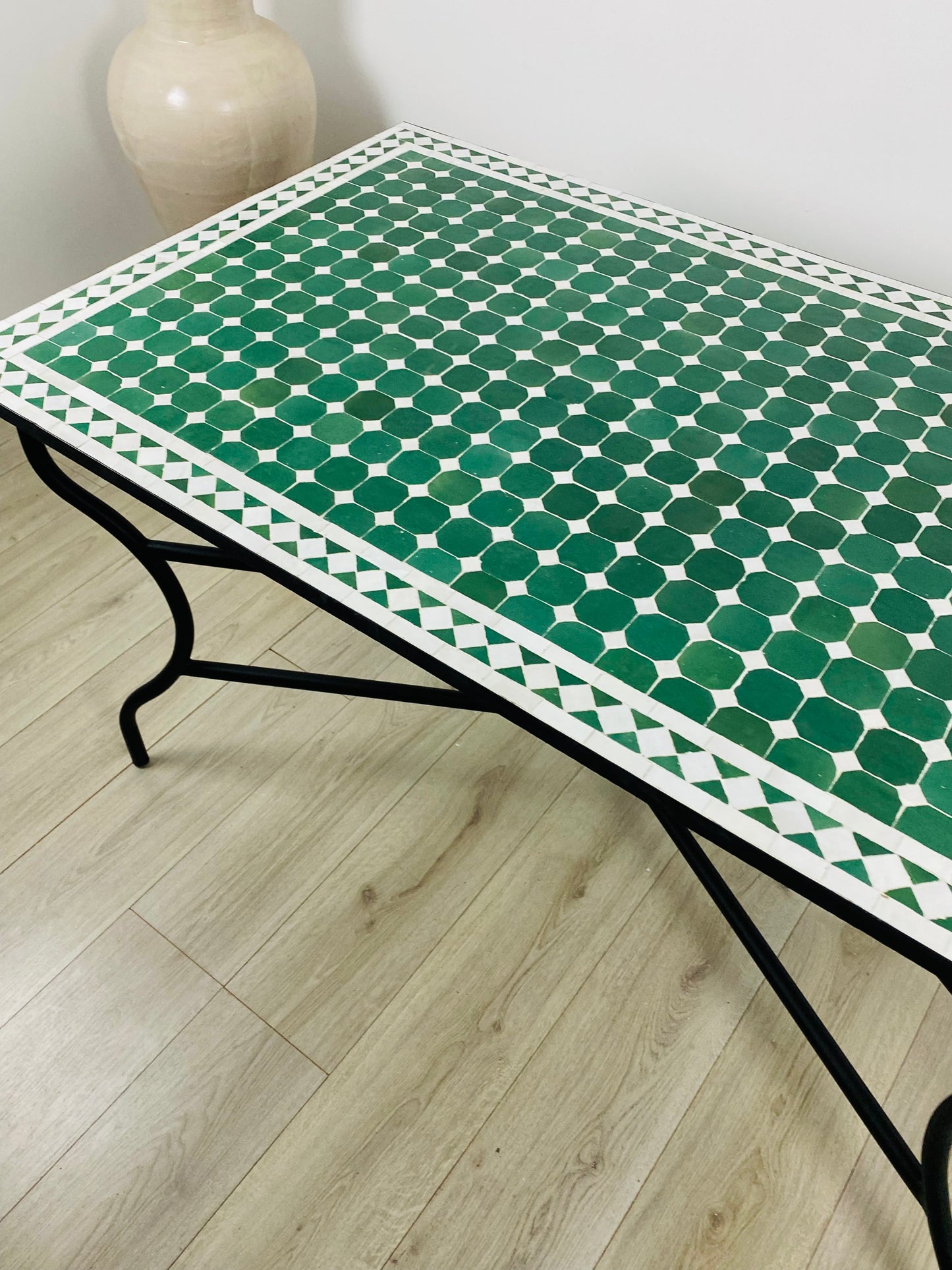 Handmade Moroccan Zellige Mosaic Table – Classic Green & White Harmony