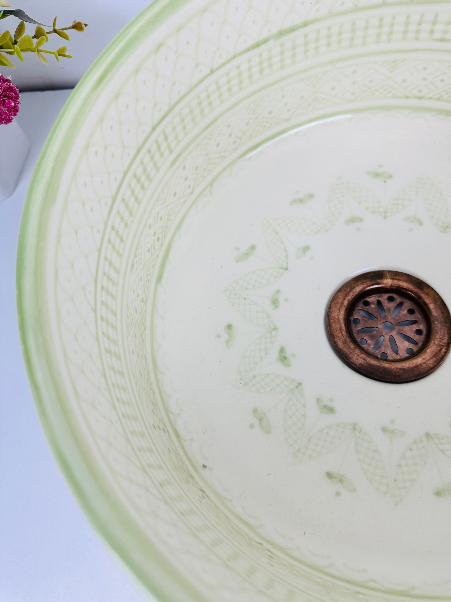 Pistachio Dream: Handcrafted Ceramic Sink in Pistachio Green Hue