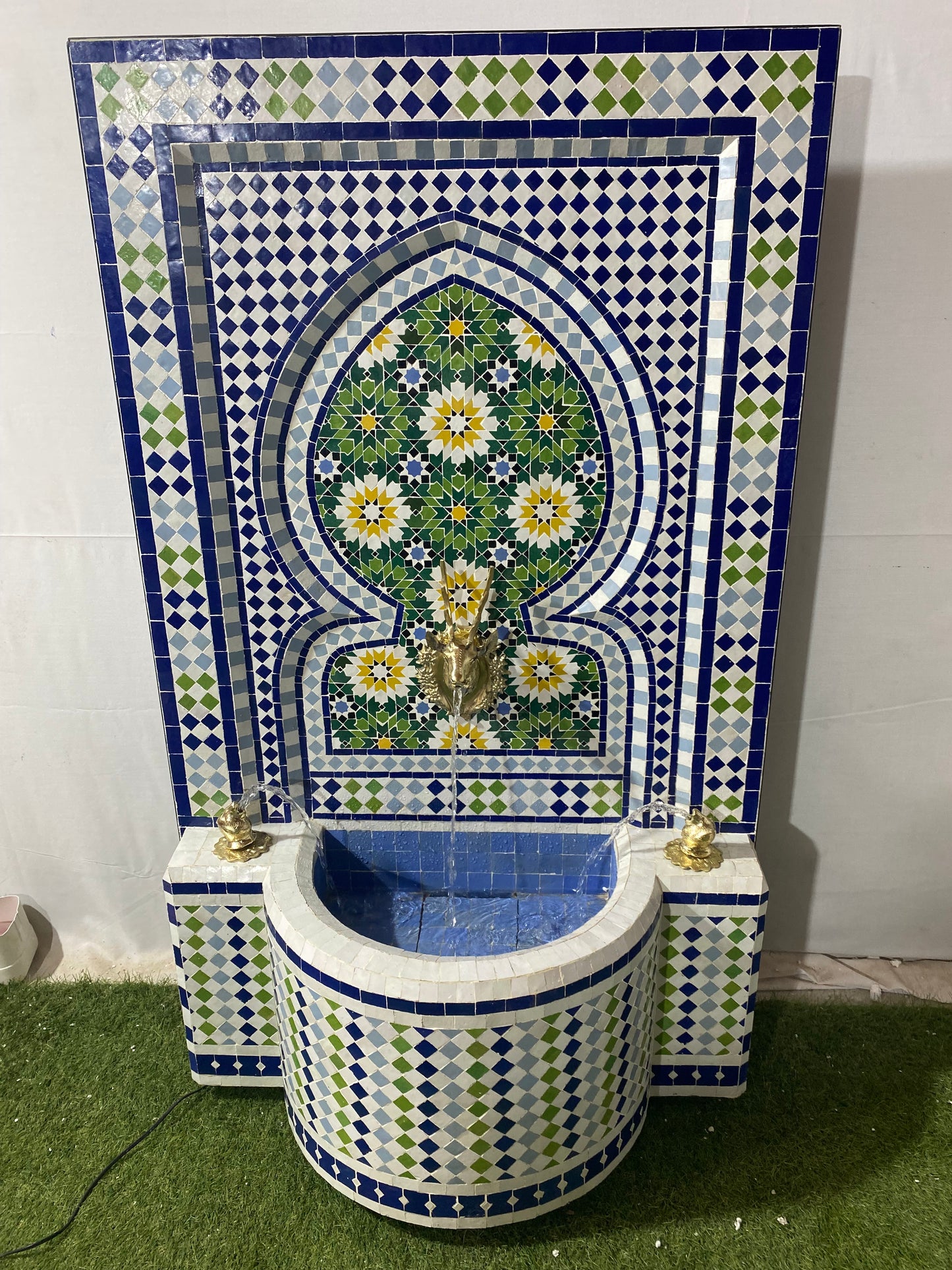 Moroccan Zellige Fountain – Triple Brass Tap Elegance