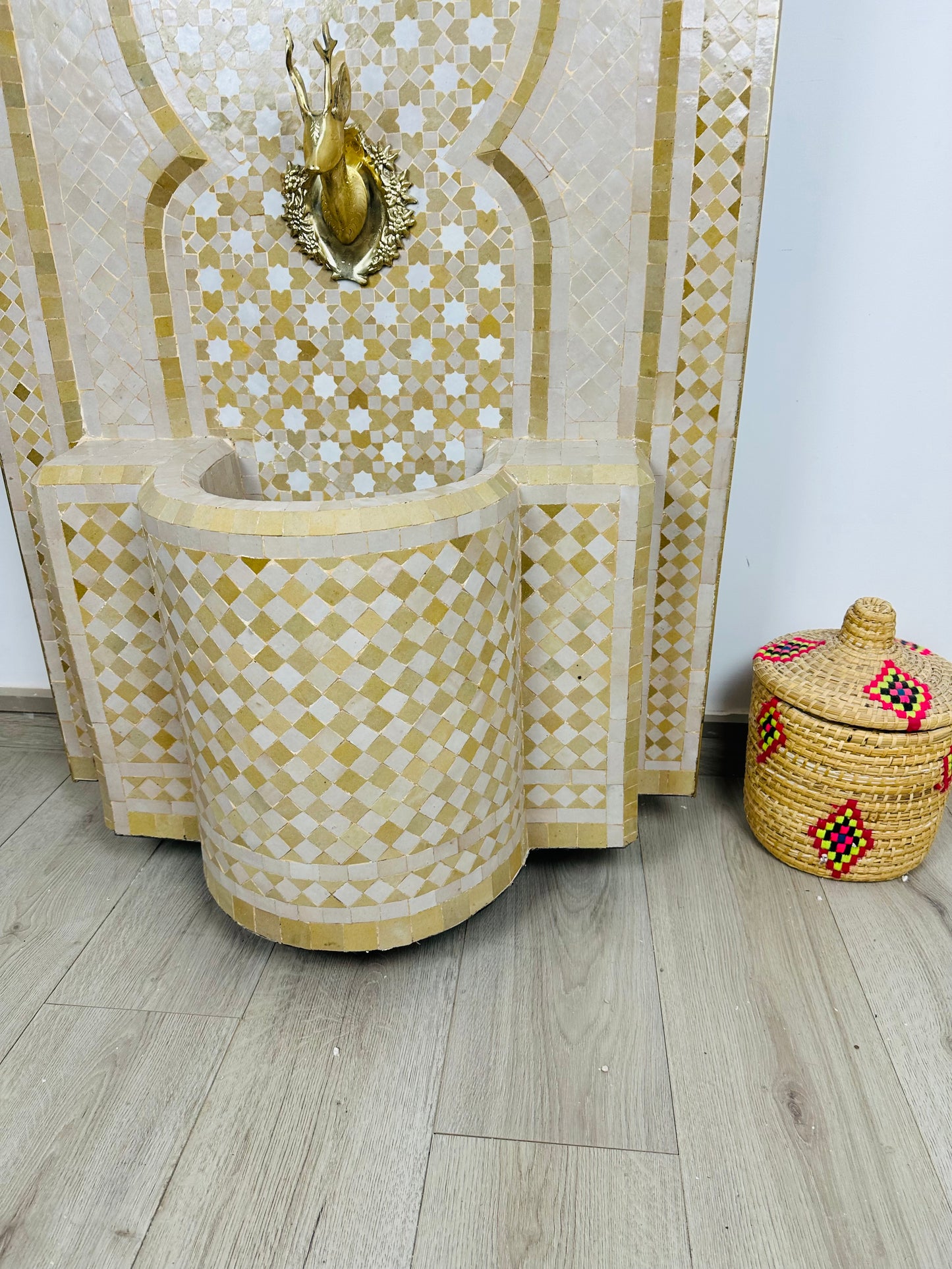 Moroccan Zellige Fountain – A Timeless Beige & Gold Elegance