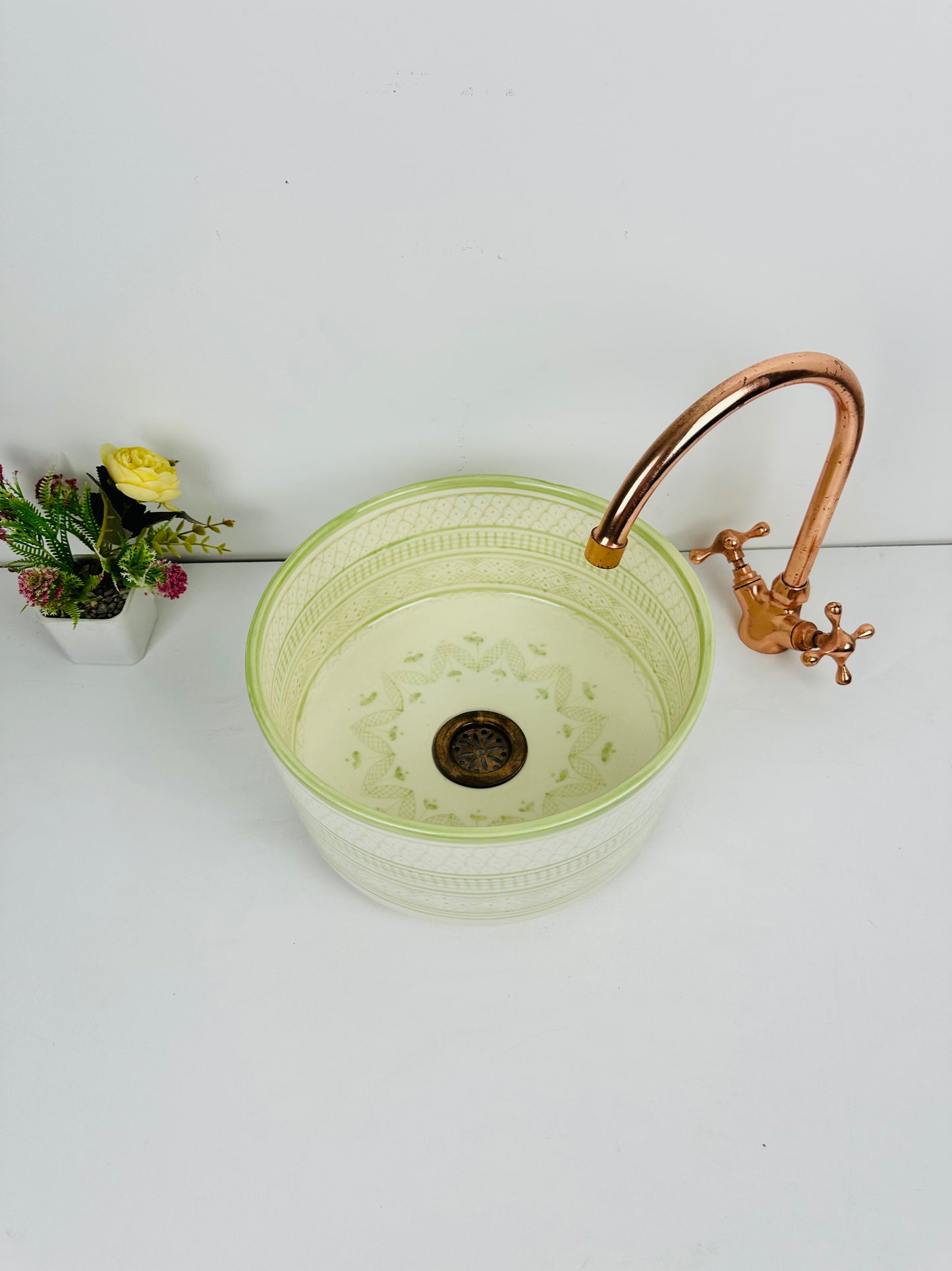 Pistachio Dream: Handcrafted Ceramic Sink in Pistachio Green Hue