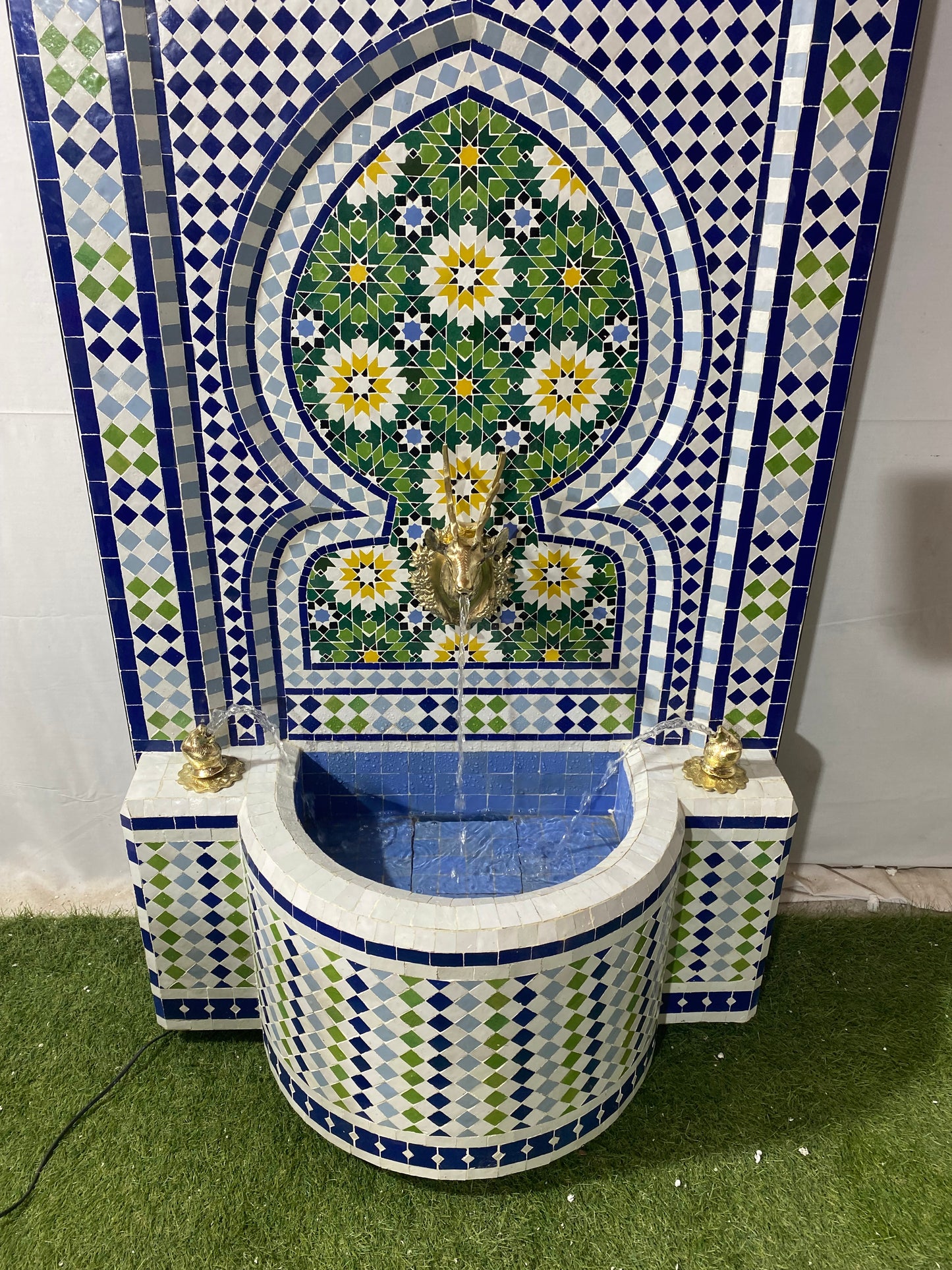 Moroccan Zellige Fountain – Triple Brass Tap Elegance
