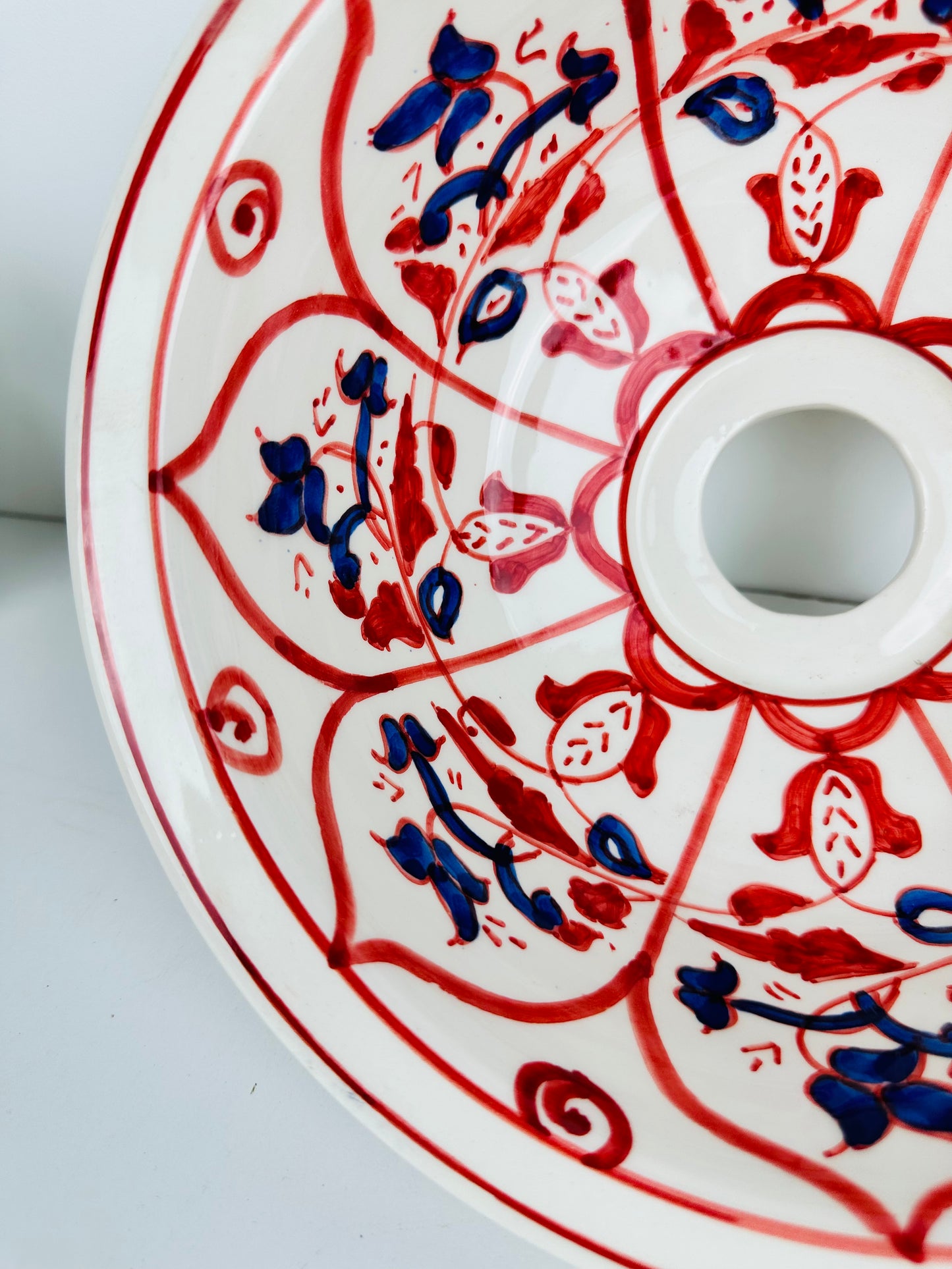 Crimson Blossoms: Handcrafted Ceramic Sink with Red and Blue Accents