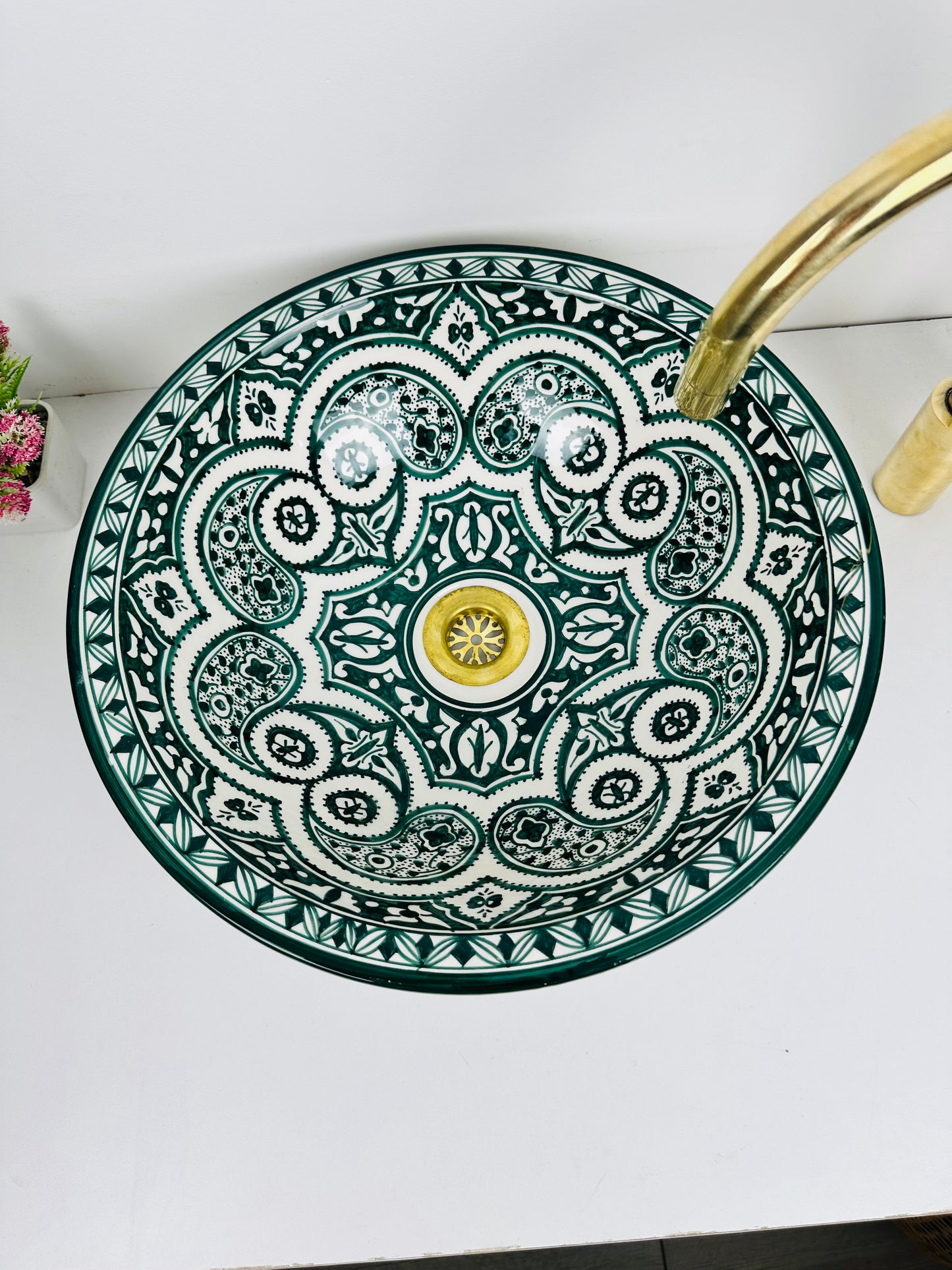 Verdant Craftsmanship: Handcrafted Ceramic Sink in Artisanal Dark Green