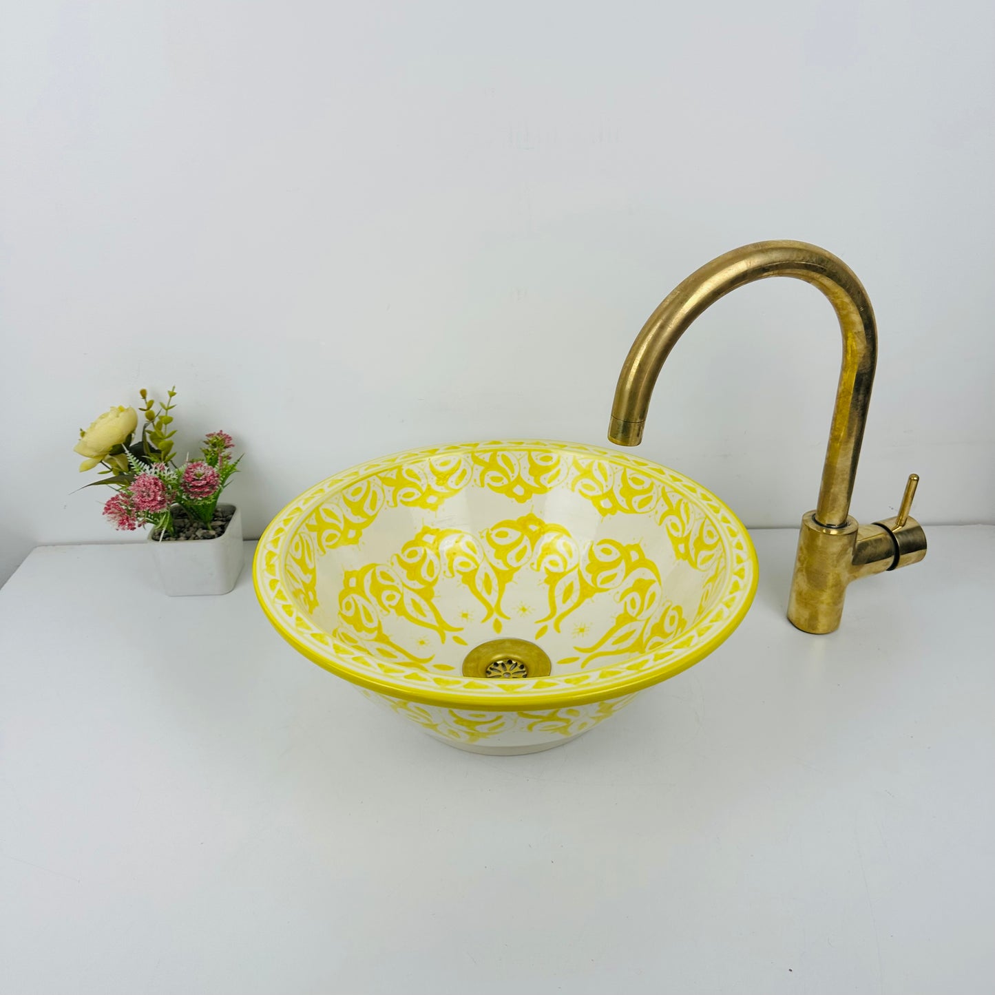Luminous Glow: Handcrafted Ceramic Sink in Highlighter Yellow