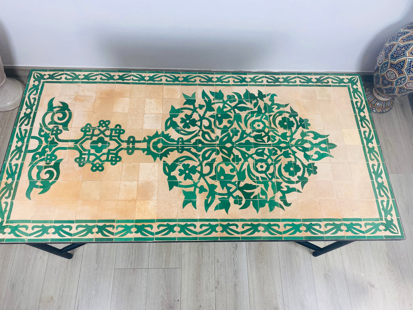 Tree of life Mosaic Table – Green & Beige Floral Elegance