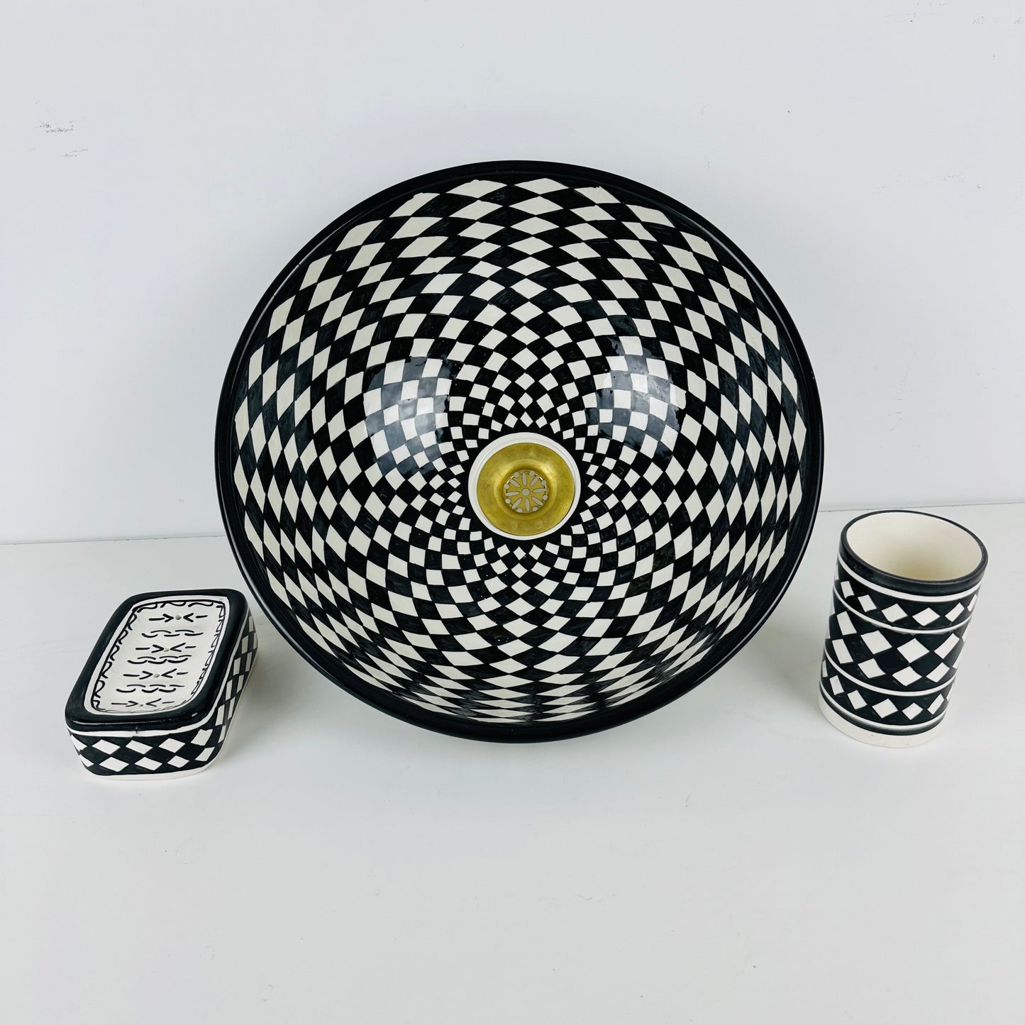 Monochromatic Round checkerboard sink 100% handmade and hand painted