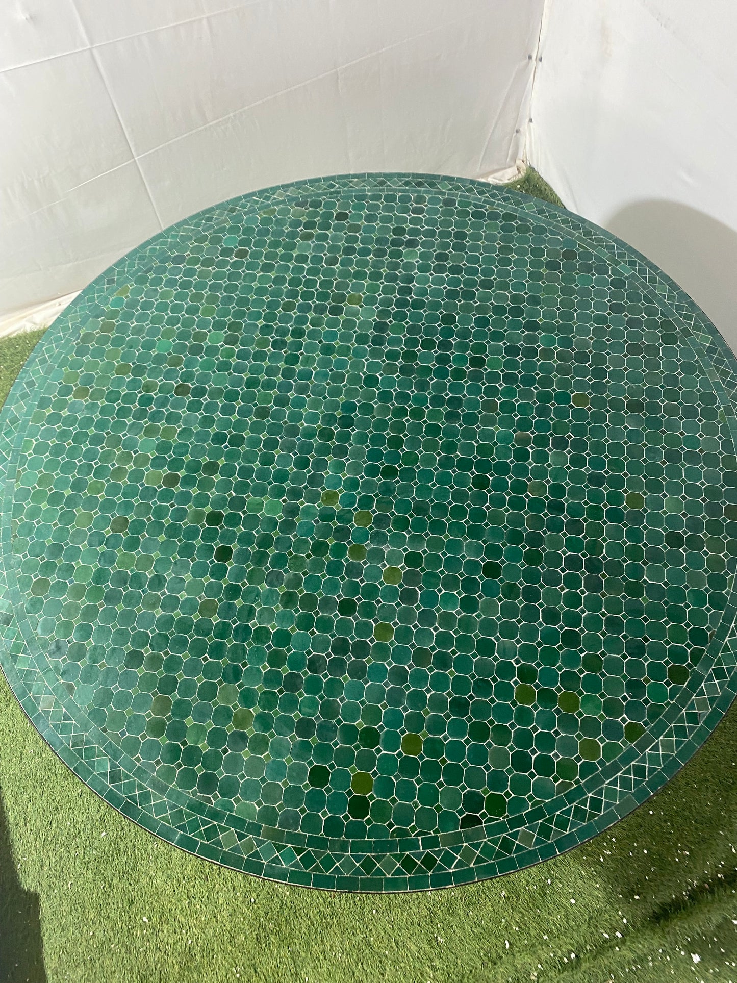 Mesa de mosaico Emerald Haven