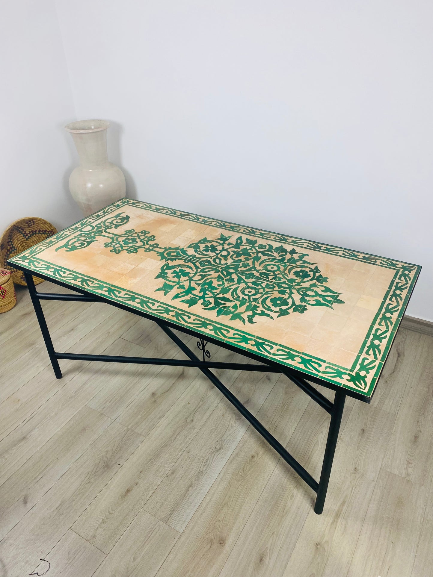 Tree of life Mosaic Table – Green & Beige Floral Elegance