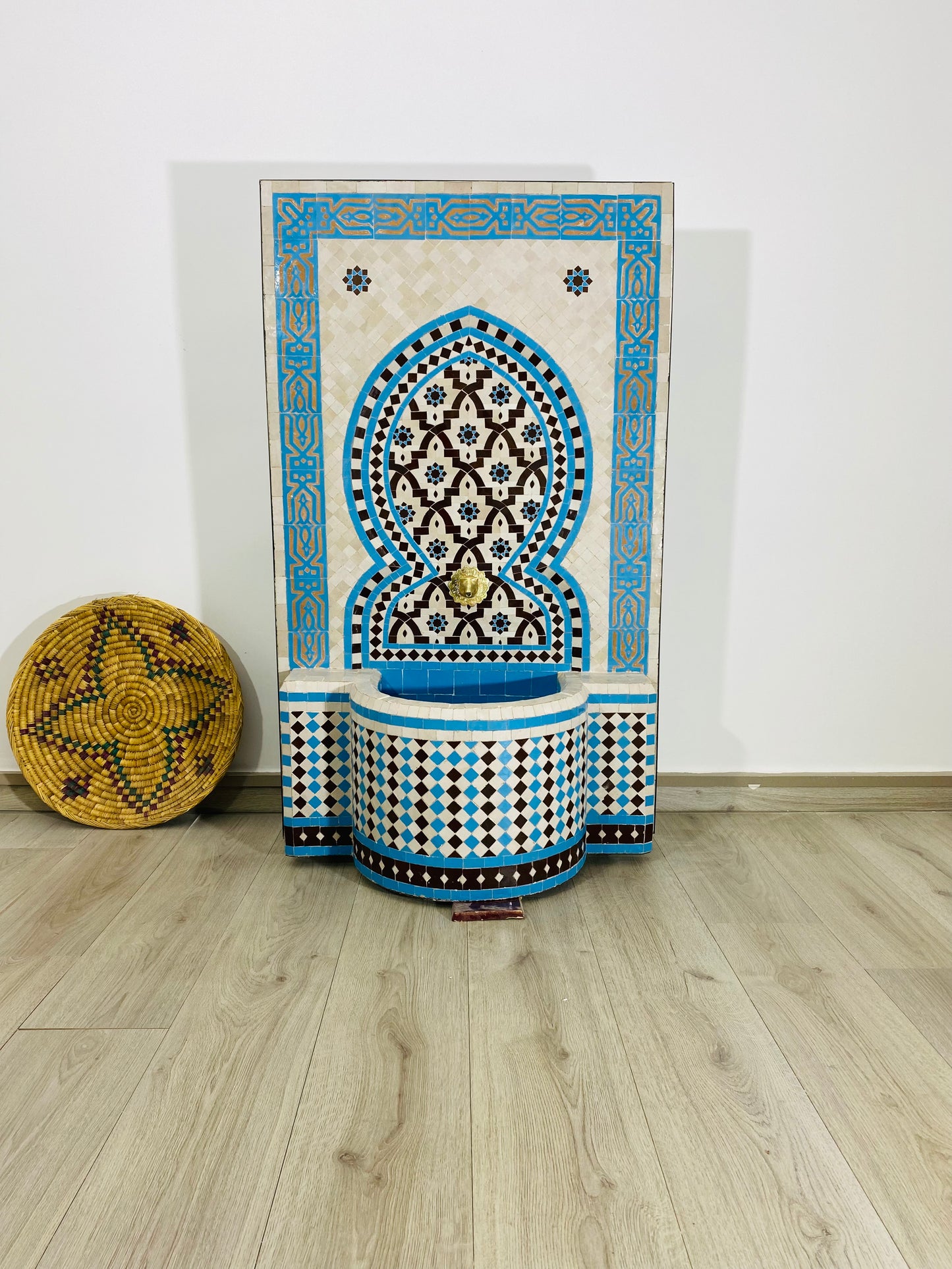 Handmade Moroccan Zellige Fountain – A Masterpiece of Tradition & Elegance