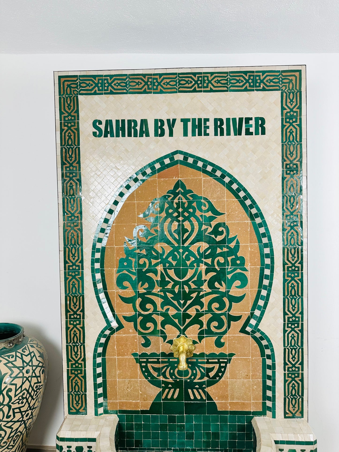 Personalized Moroccan Zellige Fountain – Timeless Elegance
