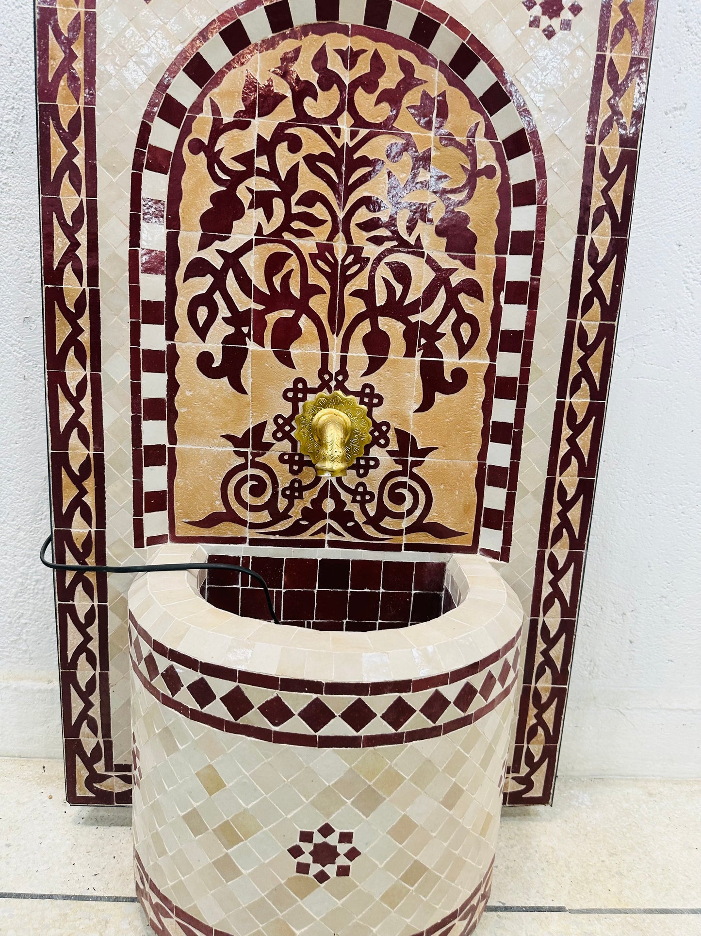 Handcrafted Moroccan Zellige Fountain – Earthy Elegance & Timeless Design