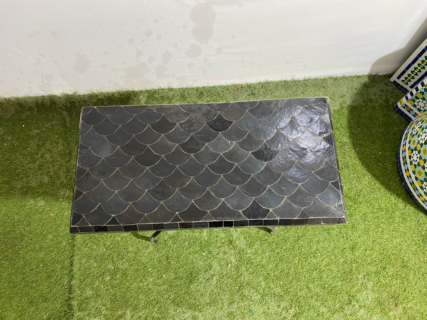 Handcrafted Moroccan Zellige Mosaic Table – Black Fish Scale Design