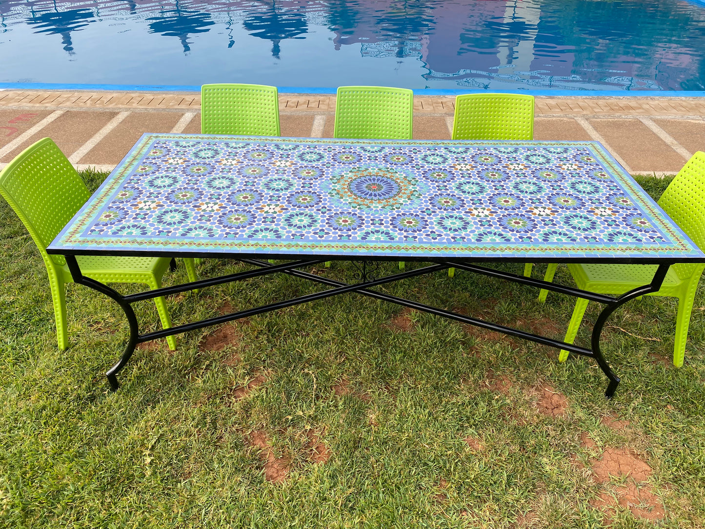 Handmade Moroccan Zellige Mosaic Table – Blue & Turquoise Elegance
