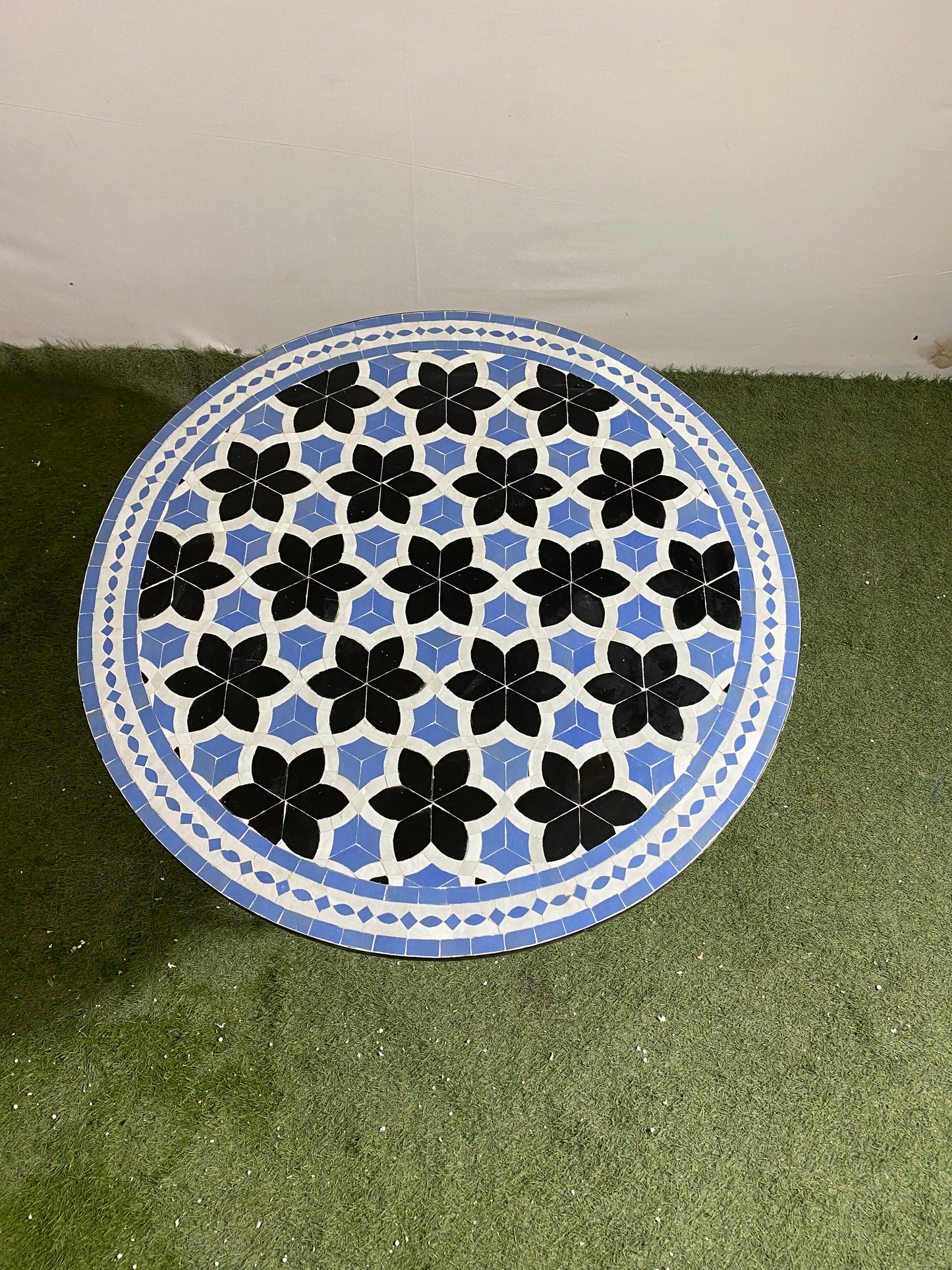 Handmade Moroccan Zellige Mosaic Table – Timeless Black & Blue Floral Design