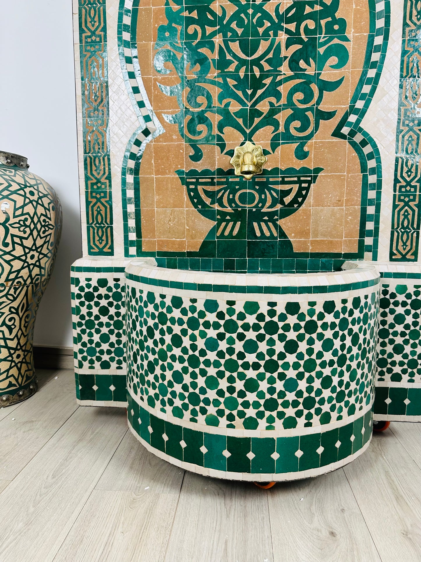 Personalized Moroccan Zellige Fountain – Timeless Elegance