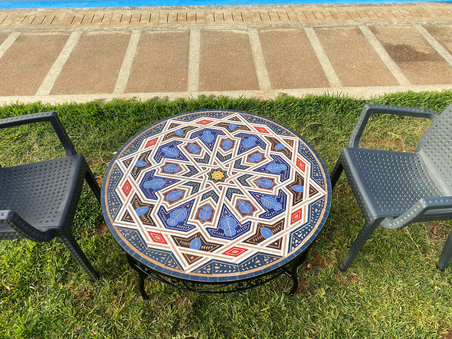 Handmade Moroccan Zellige Mosaic Table – Tribal Geometric Elegance