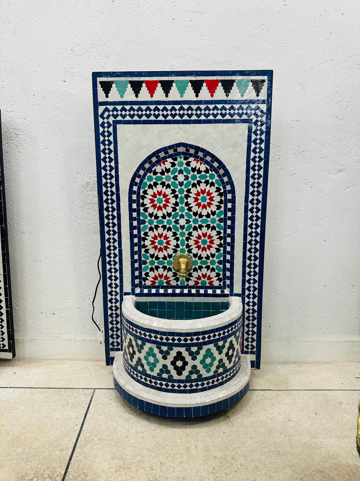 Handcrafted Moroccan Zellige Fountain – A Timeless Mosaic Beauty