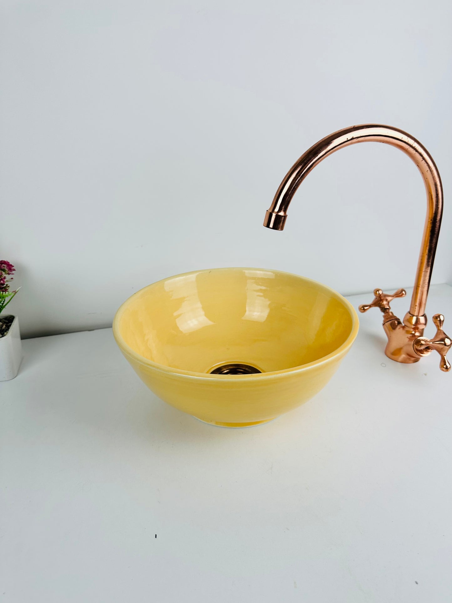 Golden Mustard: Handcrafted Ceramic Sink in Mustard Yellow Hue