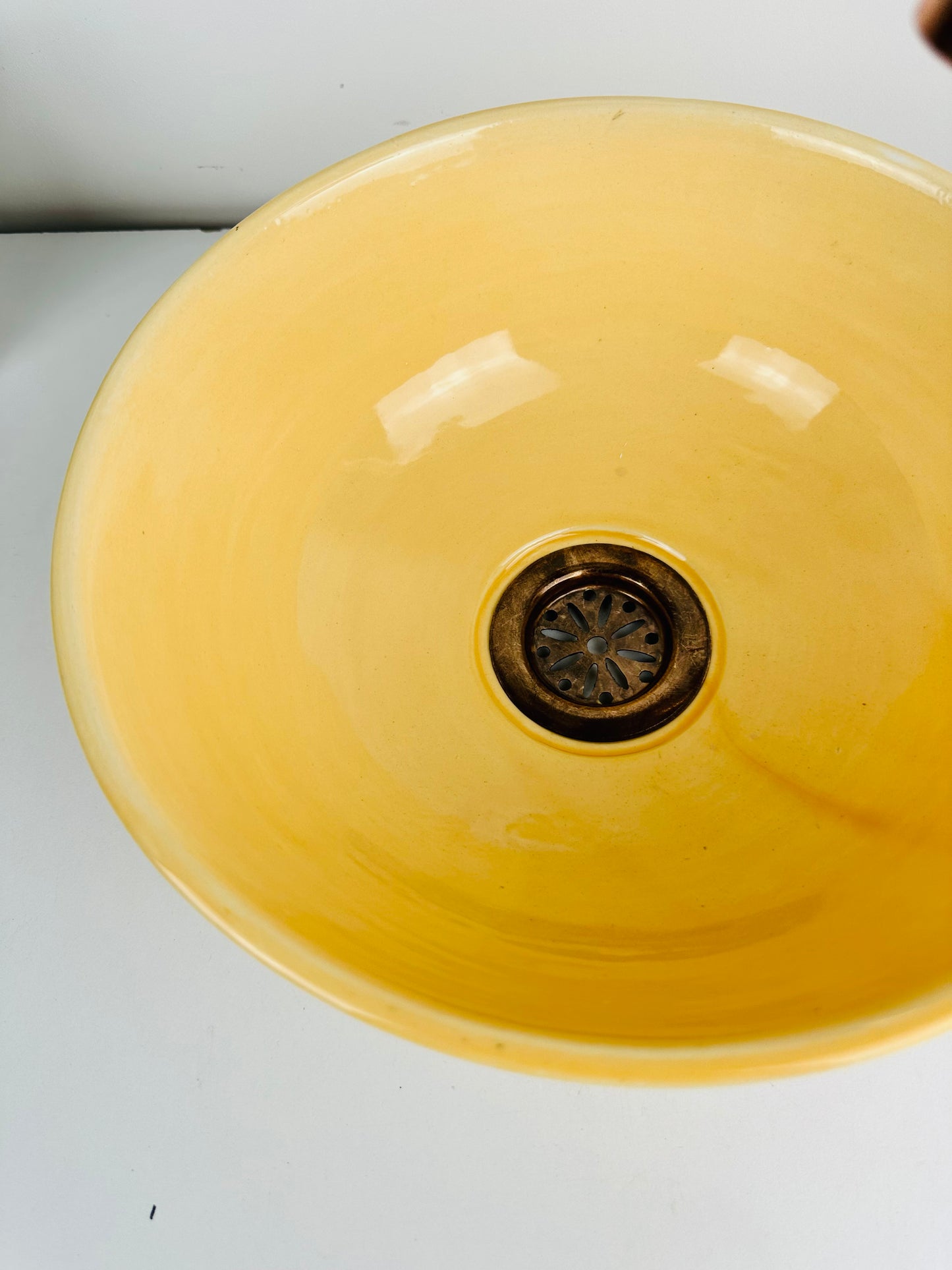 Golden Mustard: Handcrafted Ceramic Sink in Mustard Yellow Hue